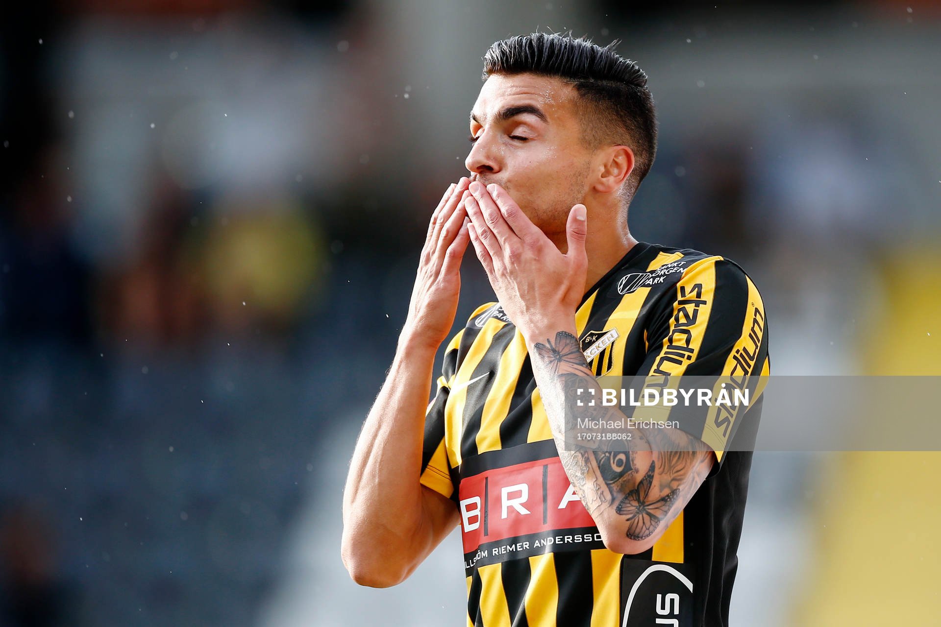 Häckens Ahmed Yasin jublar efter att han gjort 1-0-målet under fotbollsmatchen i allsvenskan mellan Häcken och Örebro den 31 juli 2017 i Göteborg.