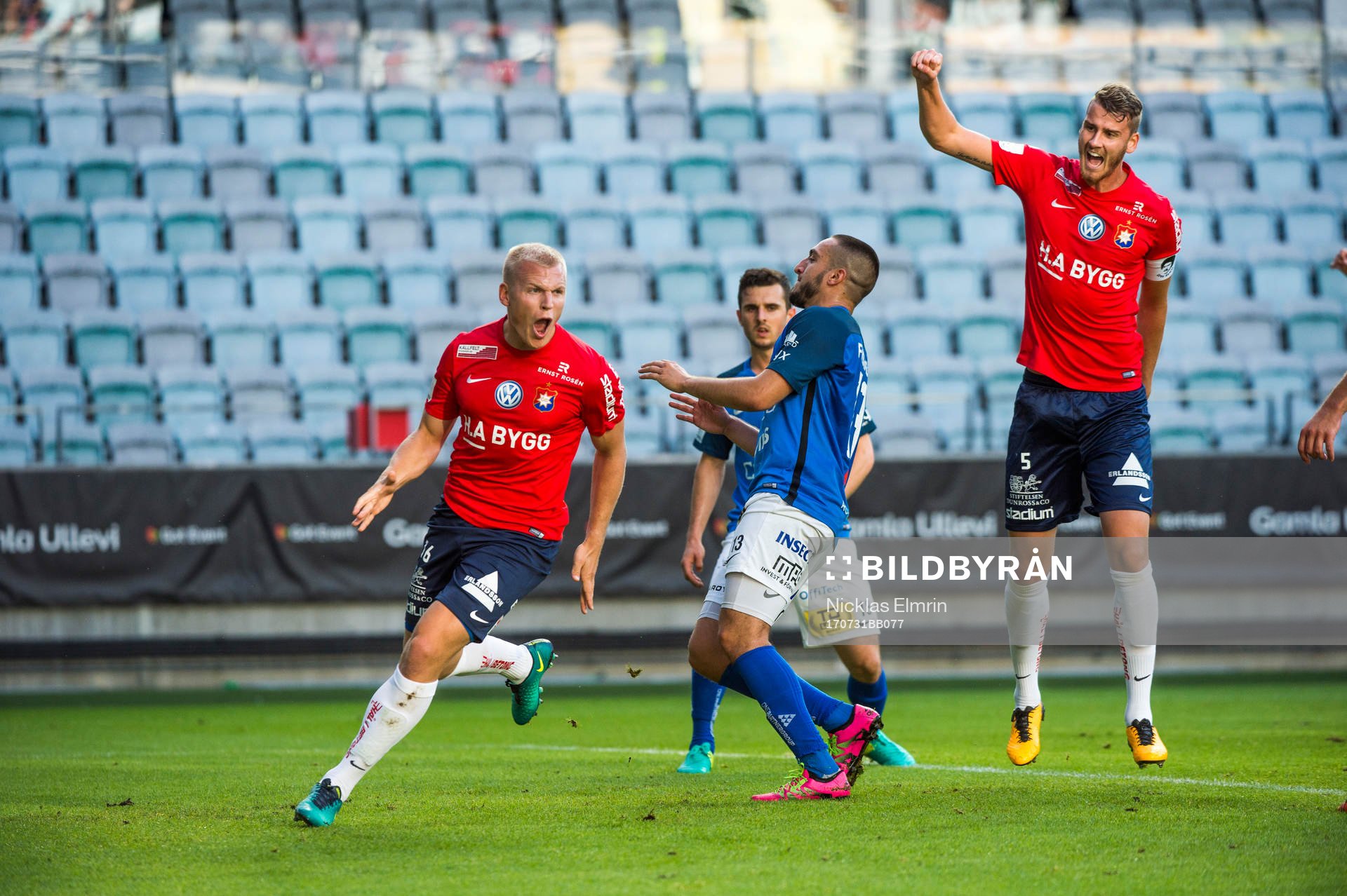 Örgrytes Petter Björlund gjorde 1-0-målet och jublar med