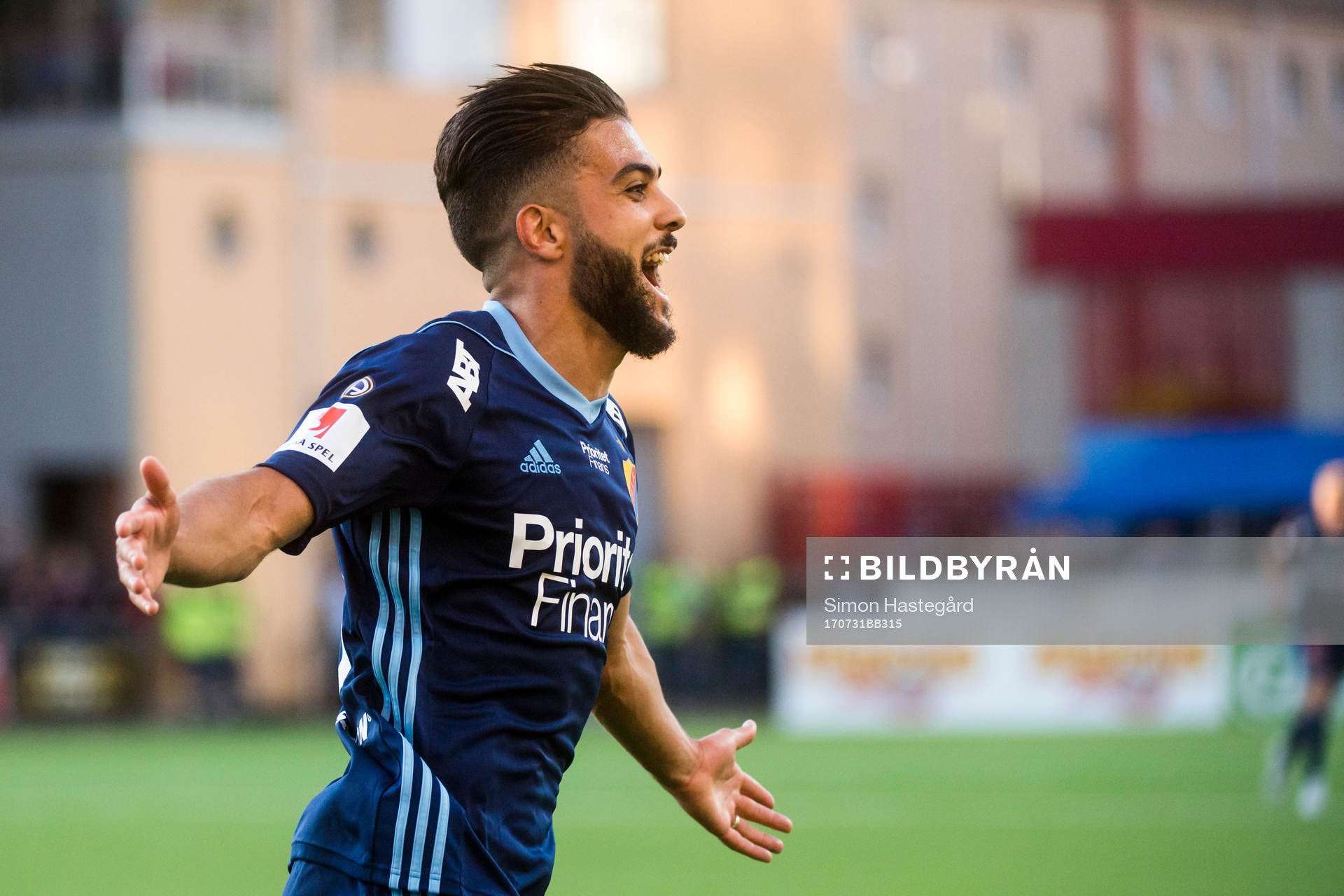 Djurgårdens Othman El Kabir jublar efter 0-2 under fotbollsmatchen i Allsvenskan mellan AFC Eskilstuna och Djurgården, den 31 juli 2017 i Eskilstuna.
