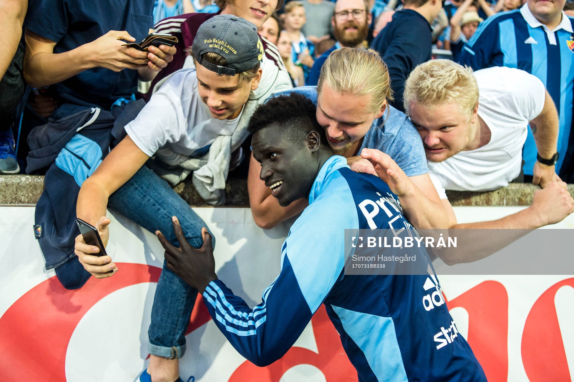 Djurgårdens Aliou Badji tackar publiken