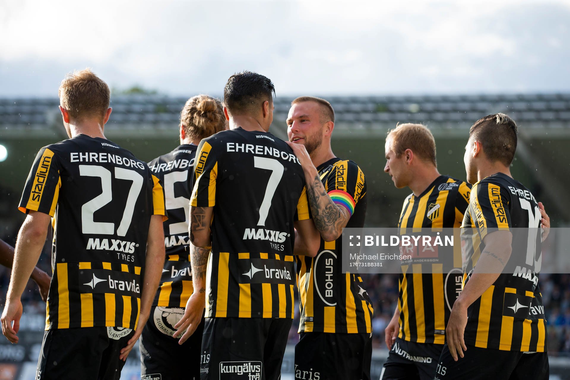 Häckens Ahmad Yasin jublar ihop med lagkamrater efter 1-0 under fotbollsmatchen i allsvenskan mellan Häcken och Örebro den 31 juli 2017 i Göteborg.
