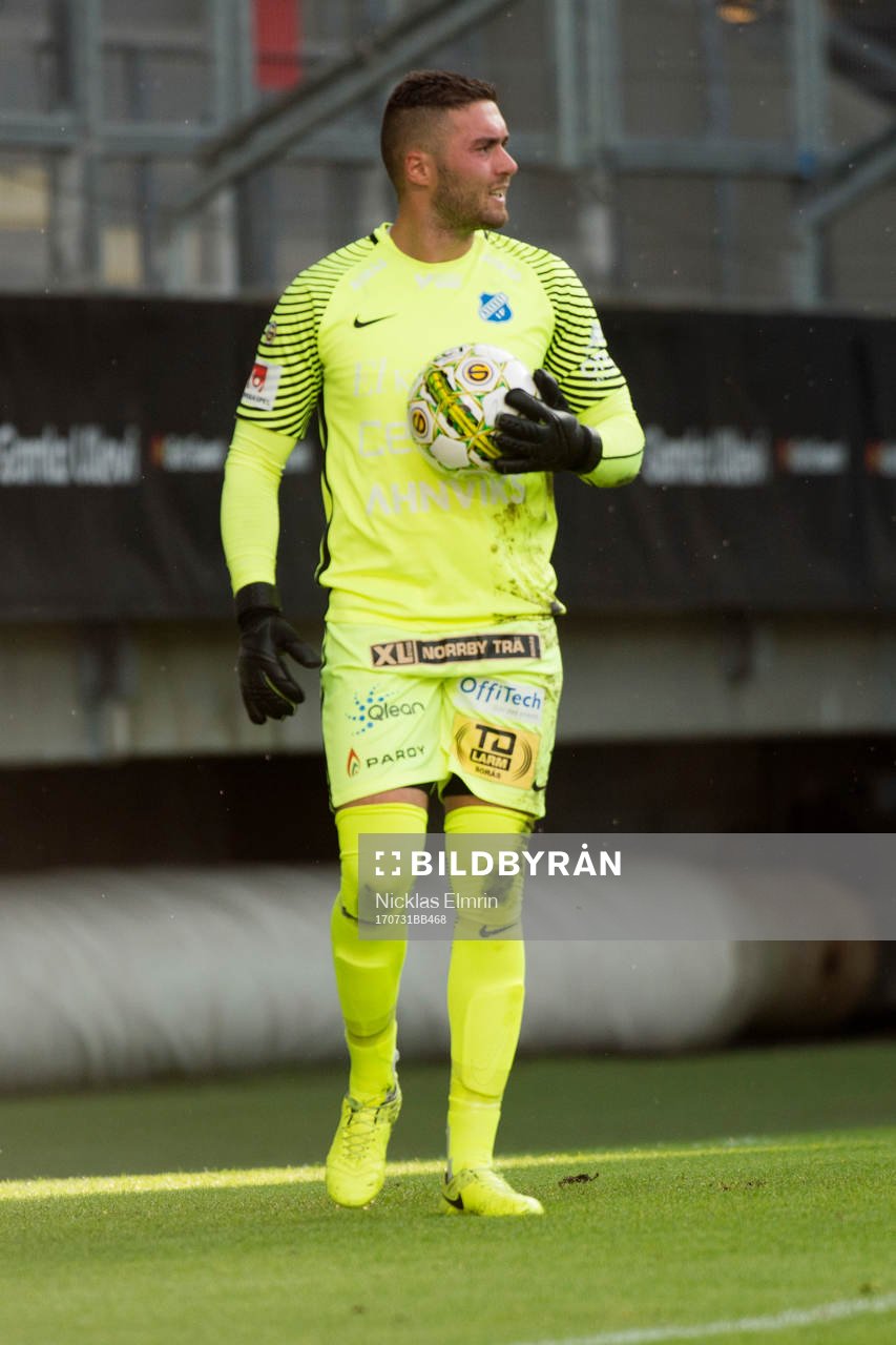 Norrbys målvakt Mergim Krasniqi