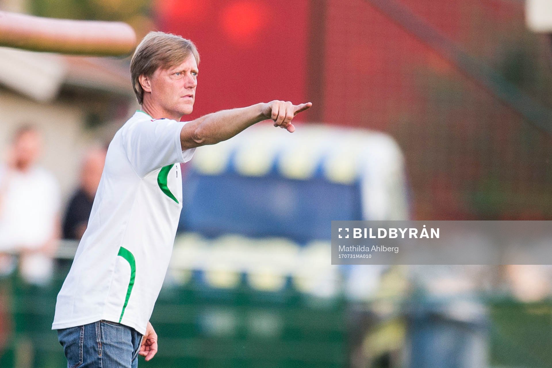 Högaborgs tränare Patrik Sundström under en fotbollsmatch mellan Högaborg och Kågeröd i Division 3 Sydvästra Götaland den 31 juli 2017 i Helsingborg.