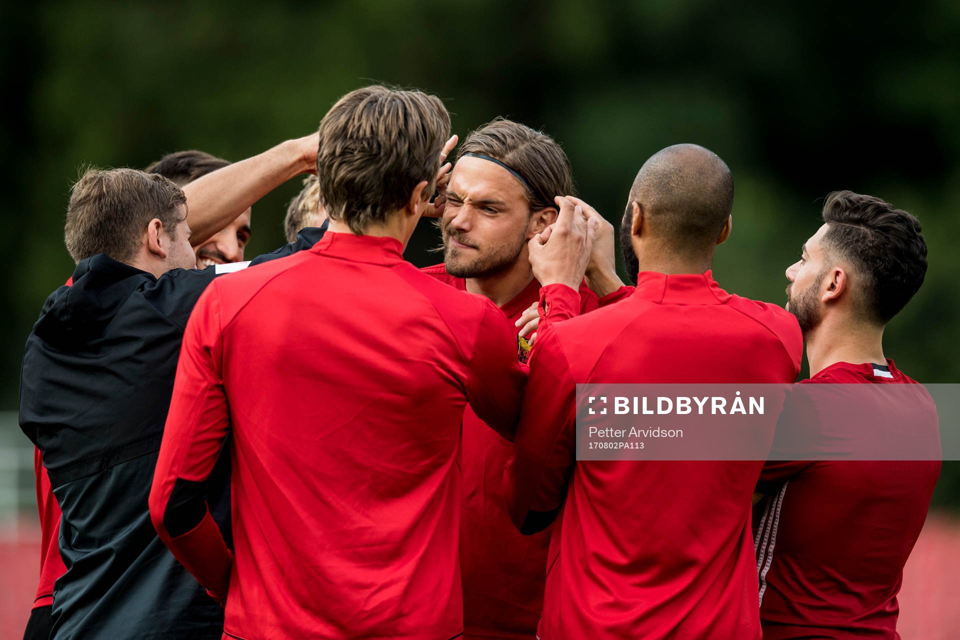 Östersunds Tom Pettersson pickas