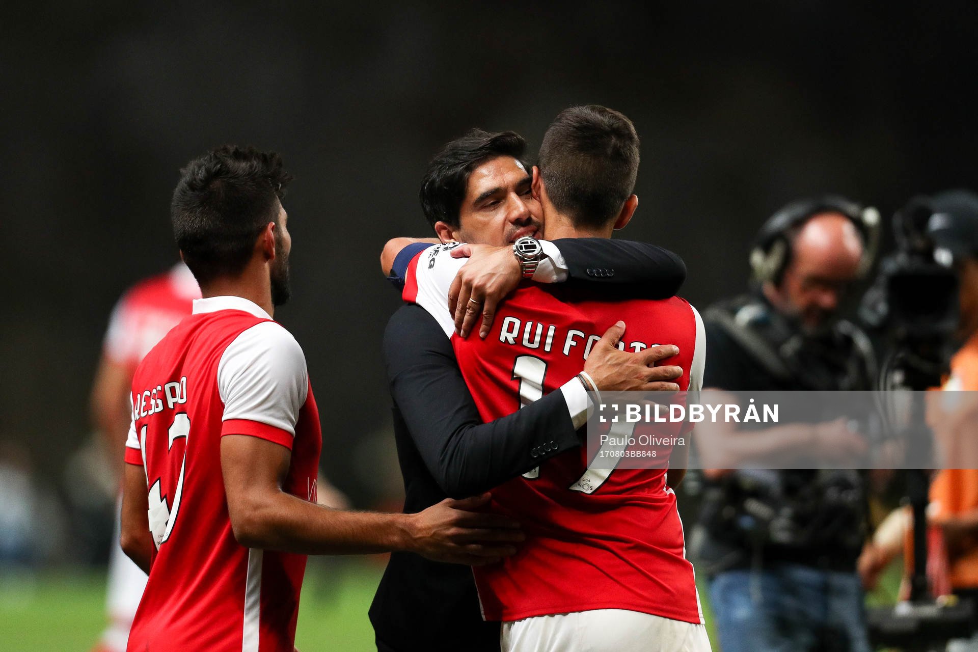  Fotboll, Europa League, kval, SC Braga - AIK: Abel Ferreira coach of SC Braga celebrates the victory in the game during UEFA Europa League qualification 3rd round, 2nd leg, match between SC Braga and AIK at Municipal de Braga Stadium in Braga on August 3, 2017. (