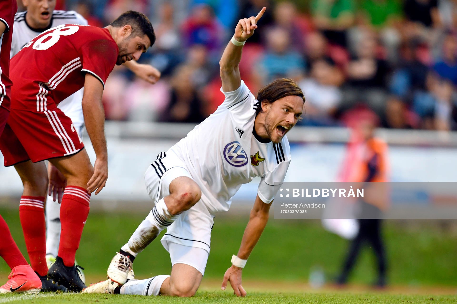 Östersunds Tom Pettersson jublar