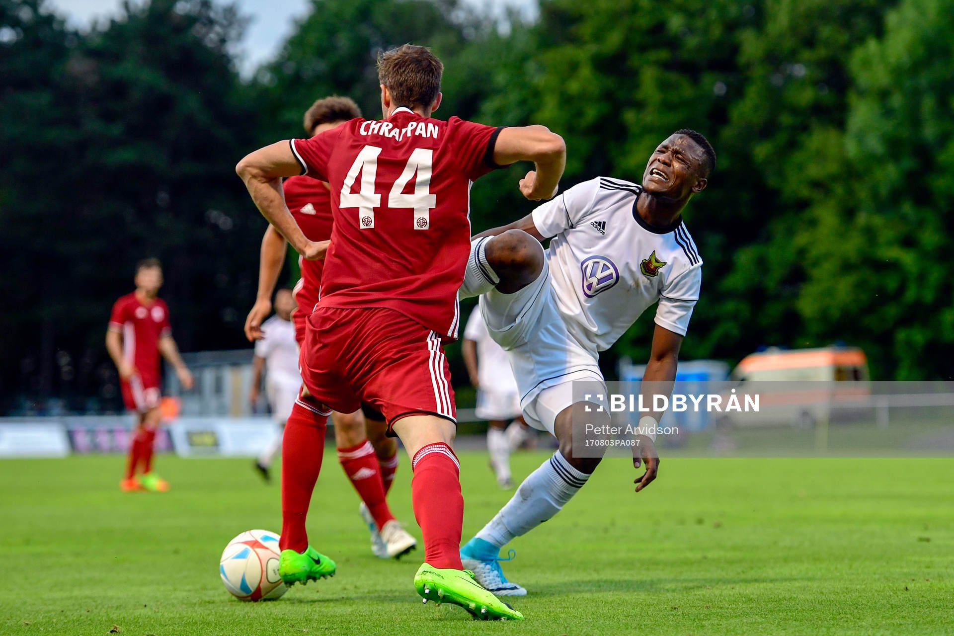 Östersunds Salisu Abdullahi Gero faller