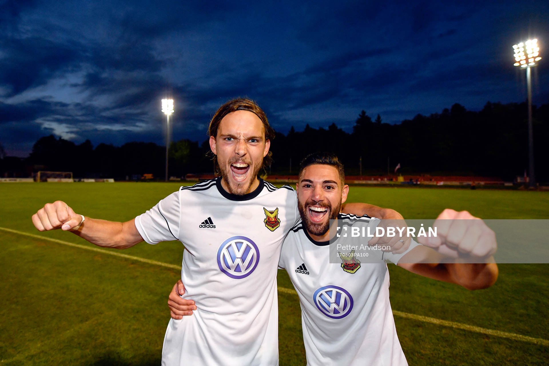 Östersunds målskyttar Tom Pettersson och Gabriel Somi