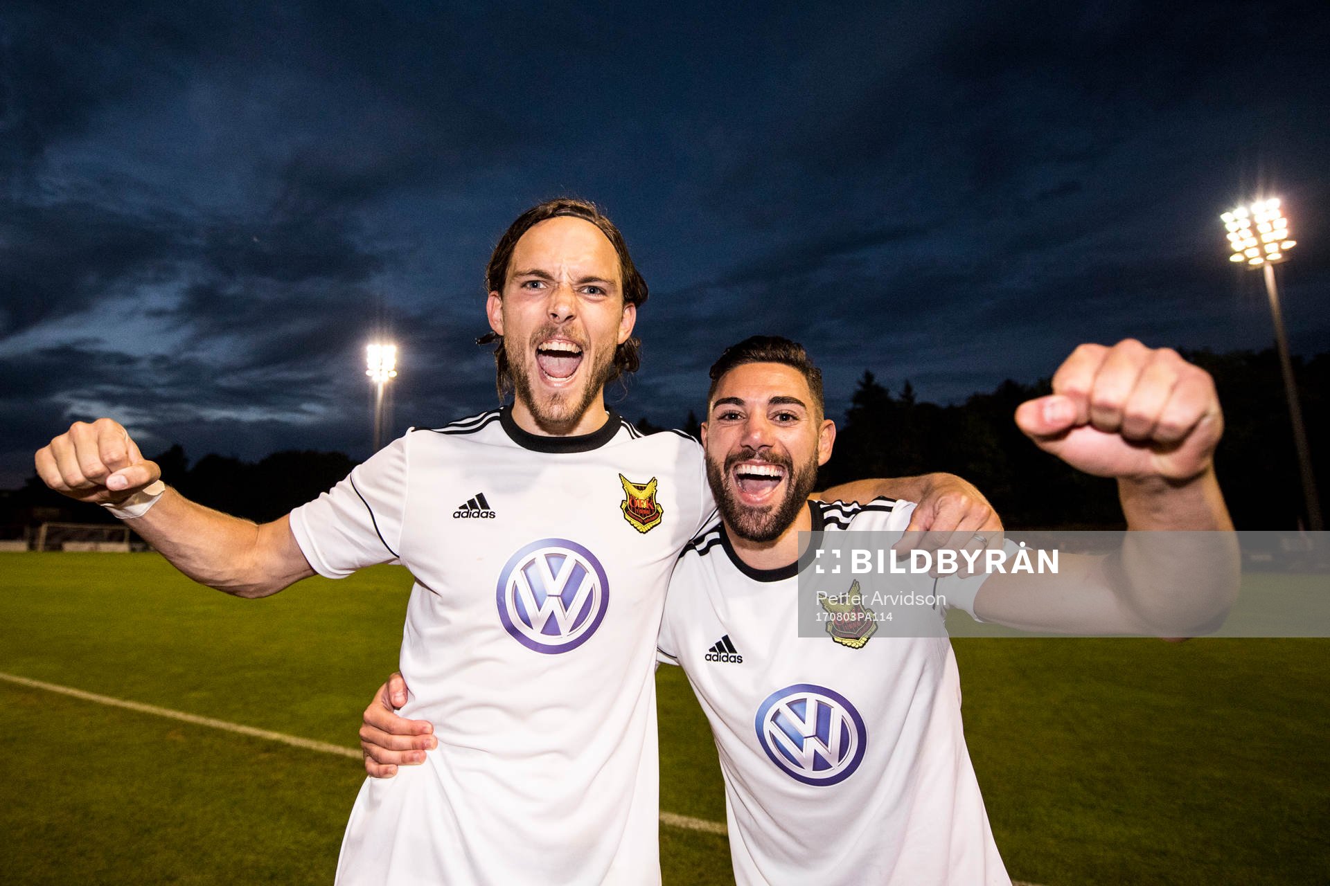 Östersunds målskyttar Tom Pettersson och Gabriel Somi
