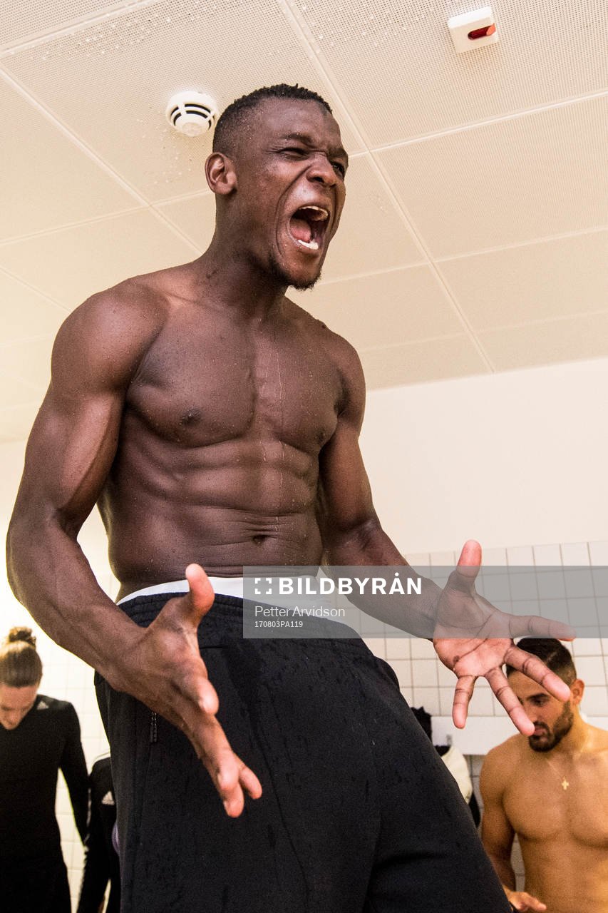 Östersunds Salisu Abdullahi Gero jublar i