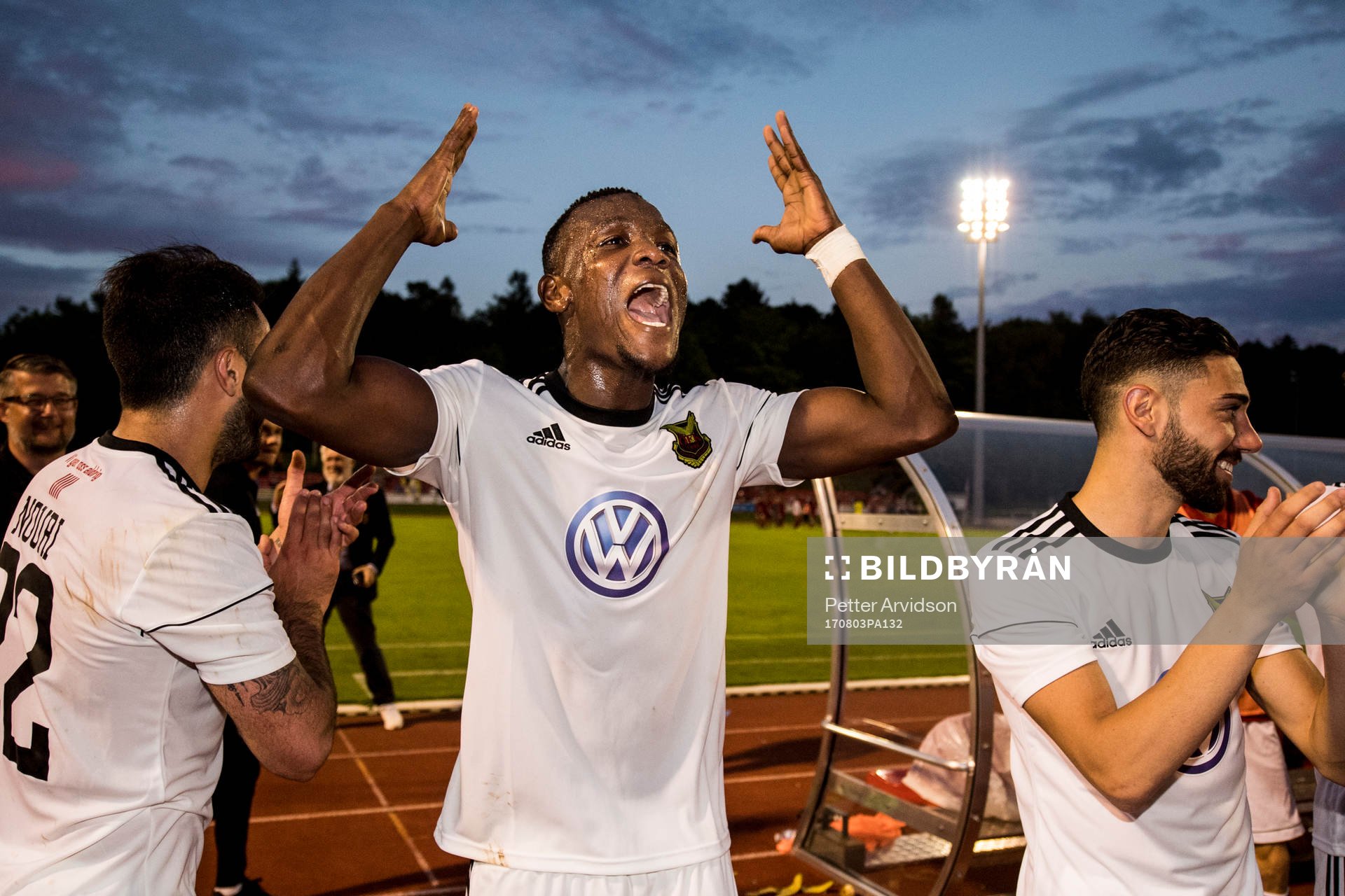 Östersunds Salisu Abdullahi Gero jublar