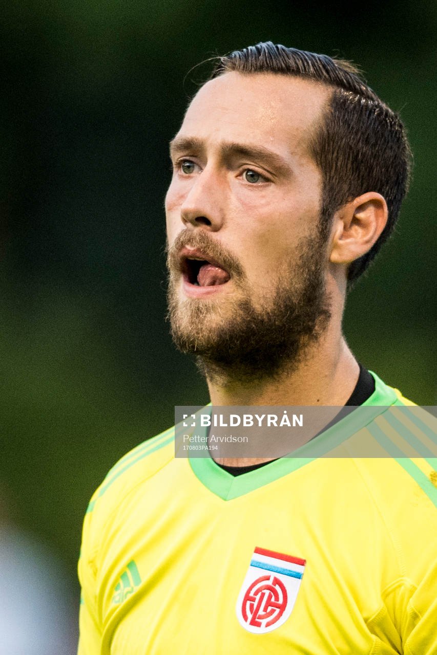 Fola Esch målvakt Thomas Hym