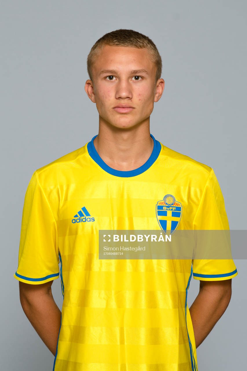 Karl Landsten i P15/02-landslaget