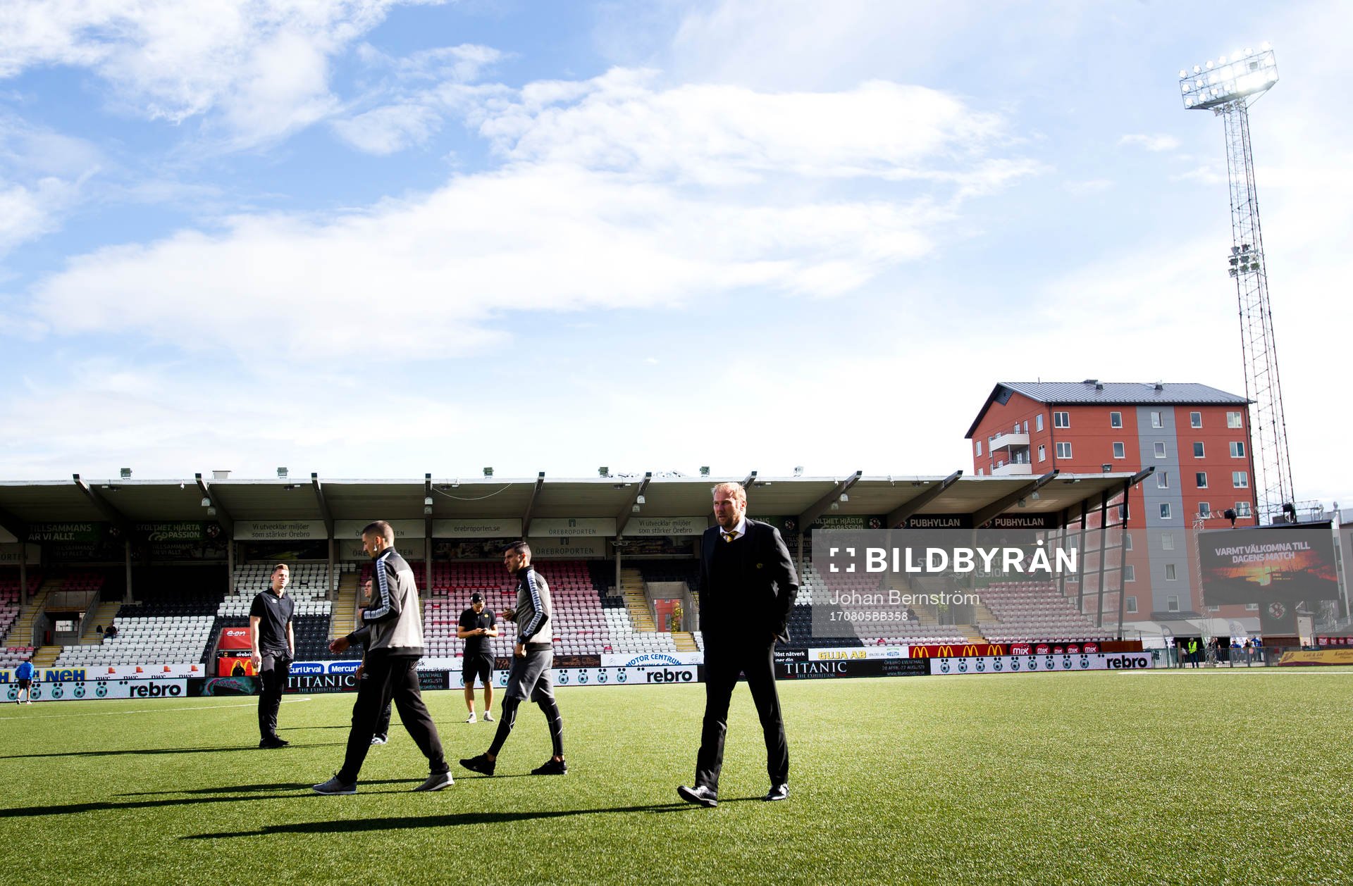 Elfsborgs manager Magnus Haglund och Elfsborgsspelarna är