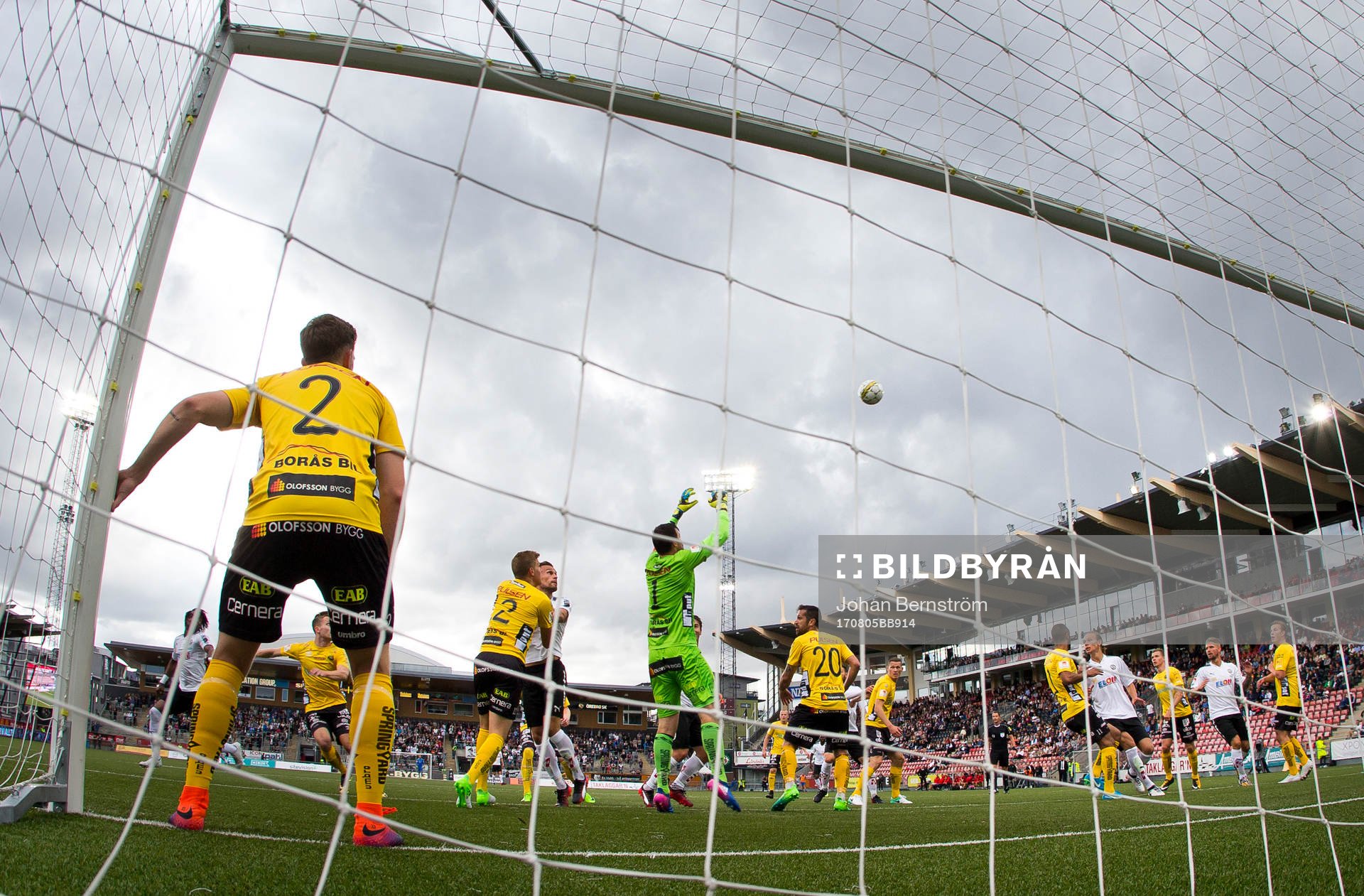 Elfsborgs Jesper Manns, målvakt Kevin Stuhr Ellegaard och