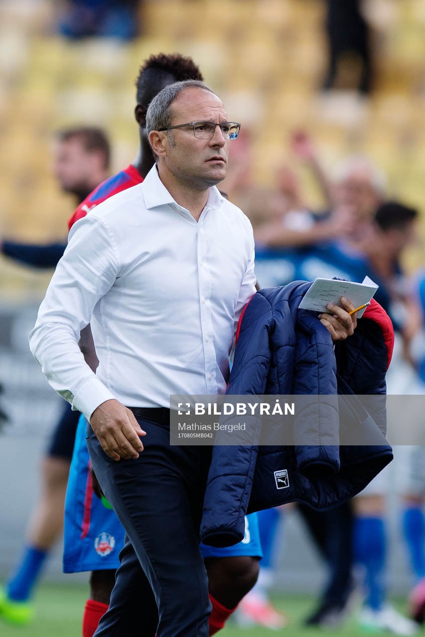 Helsingborgs tränare Per-Ola Ljung deppar