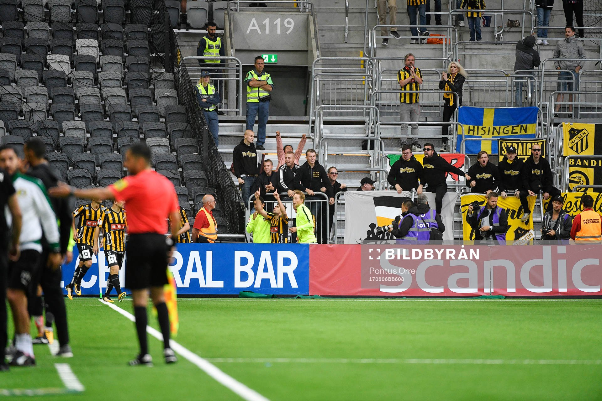 Häckens Paulinho jublar