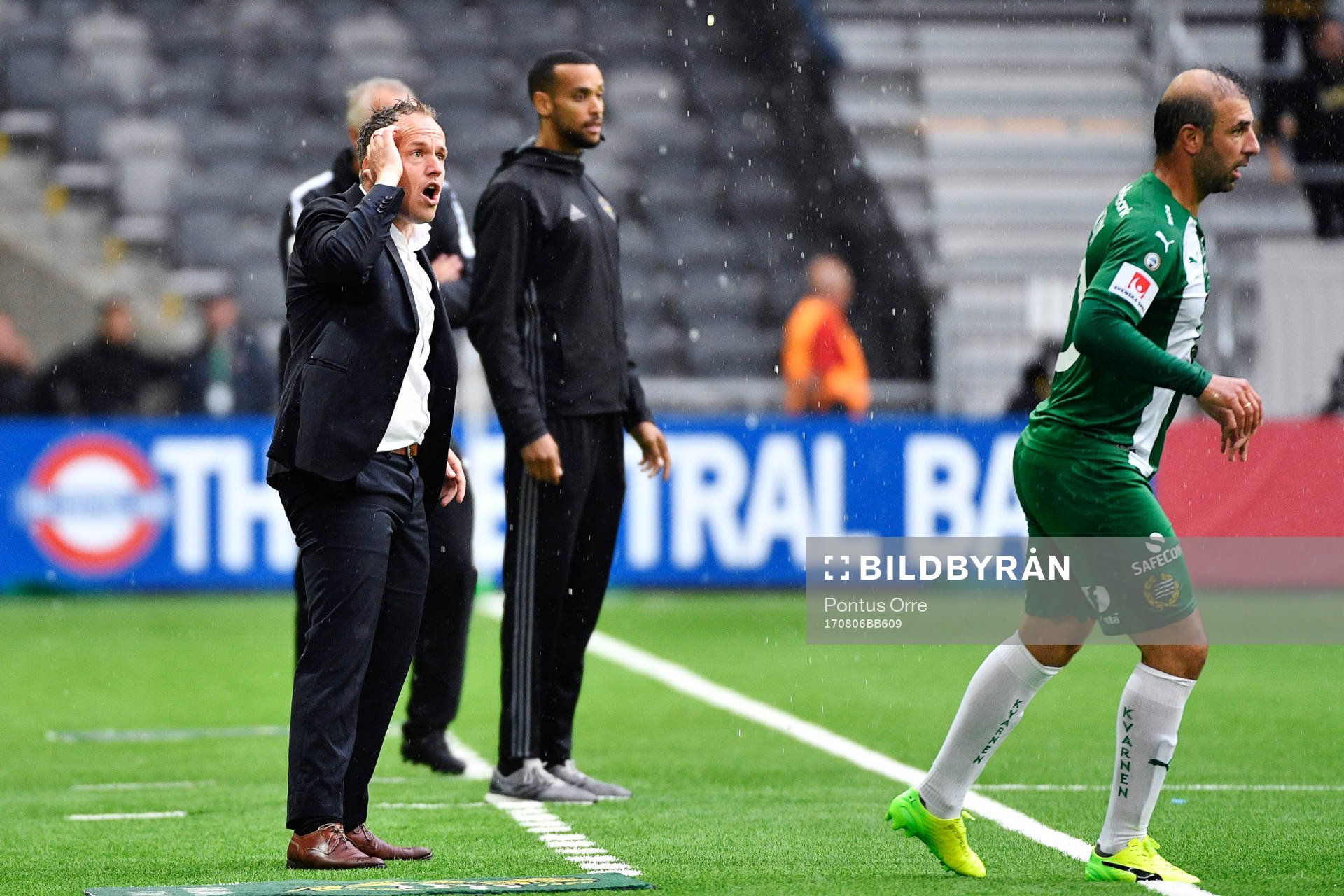 Hammarbys Jakob Michelsen reagerar