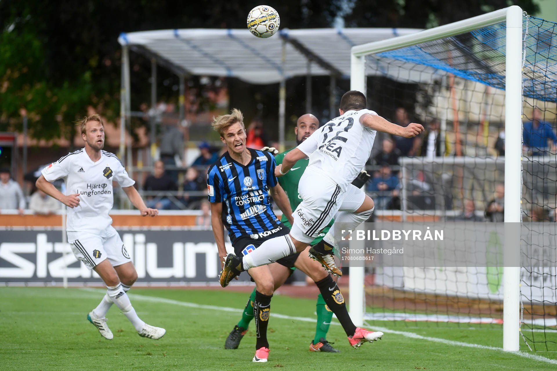 s Daniel Sundgren och Nicolas Marcelo Stefanelli med