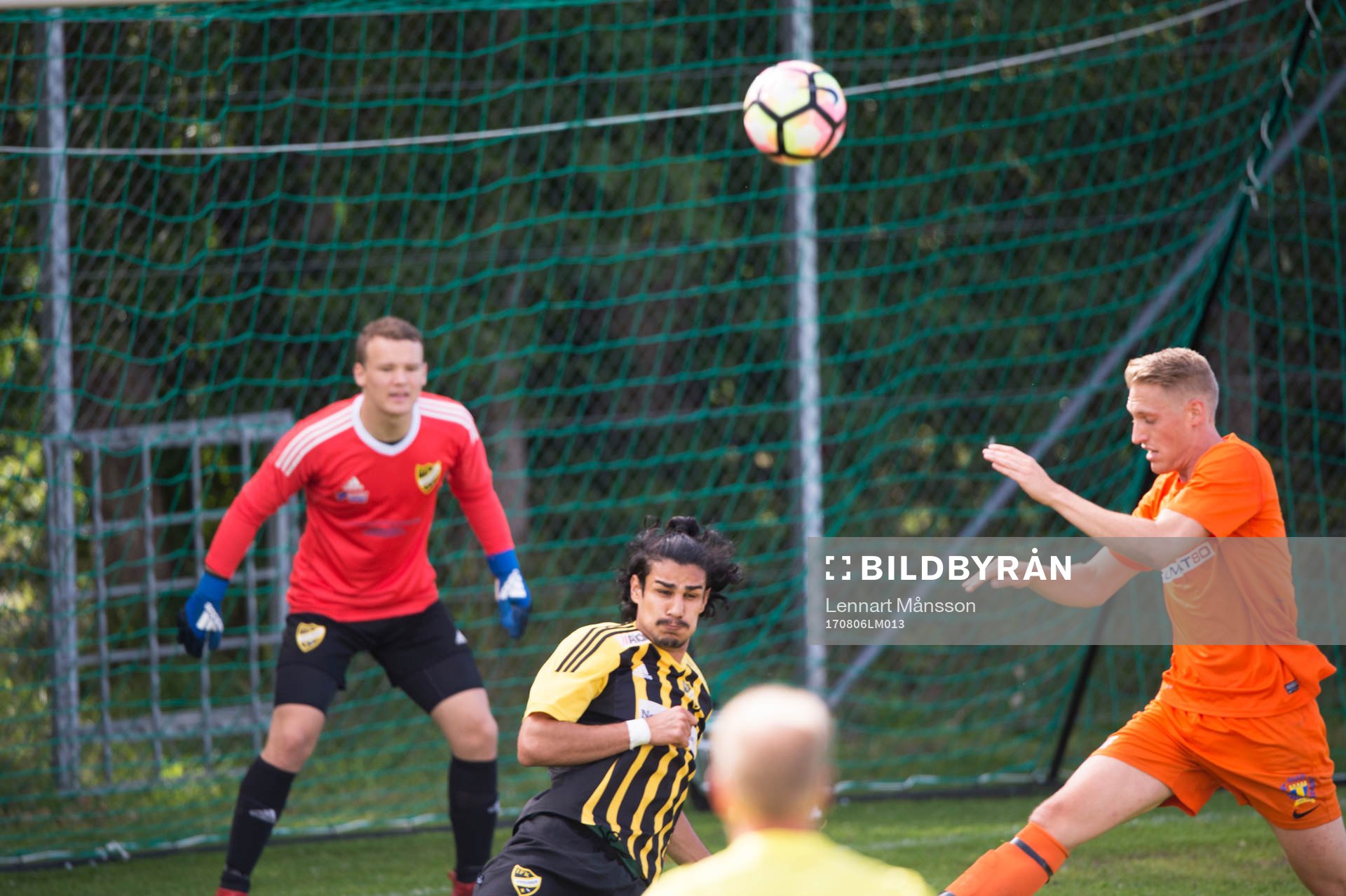 IFK Hässleholms Ameer Naseer i matchen i division 2 mellan
