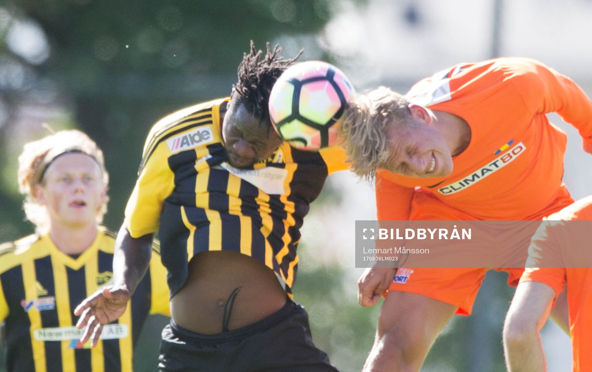 IFK Hässleholms Patrick Osiako i matchen i division 2