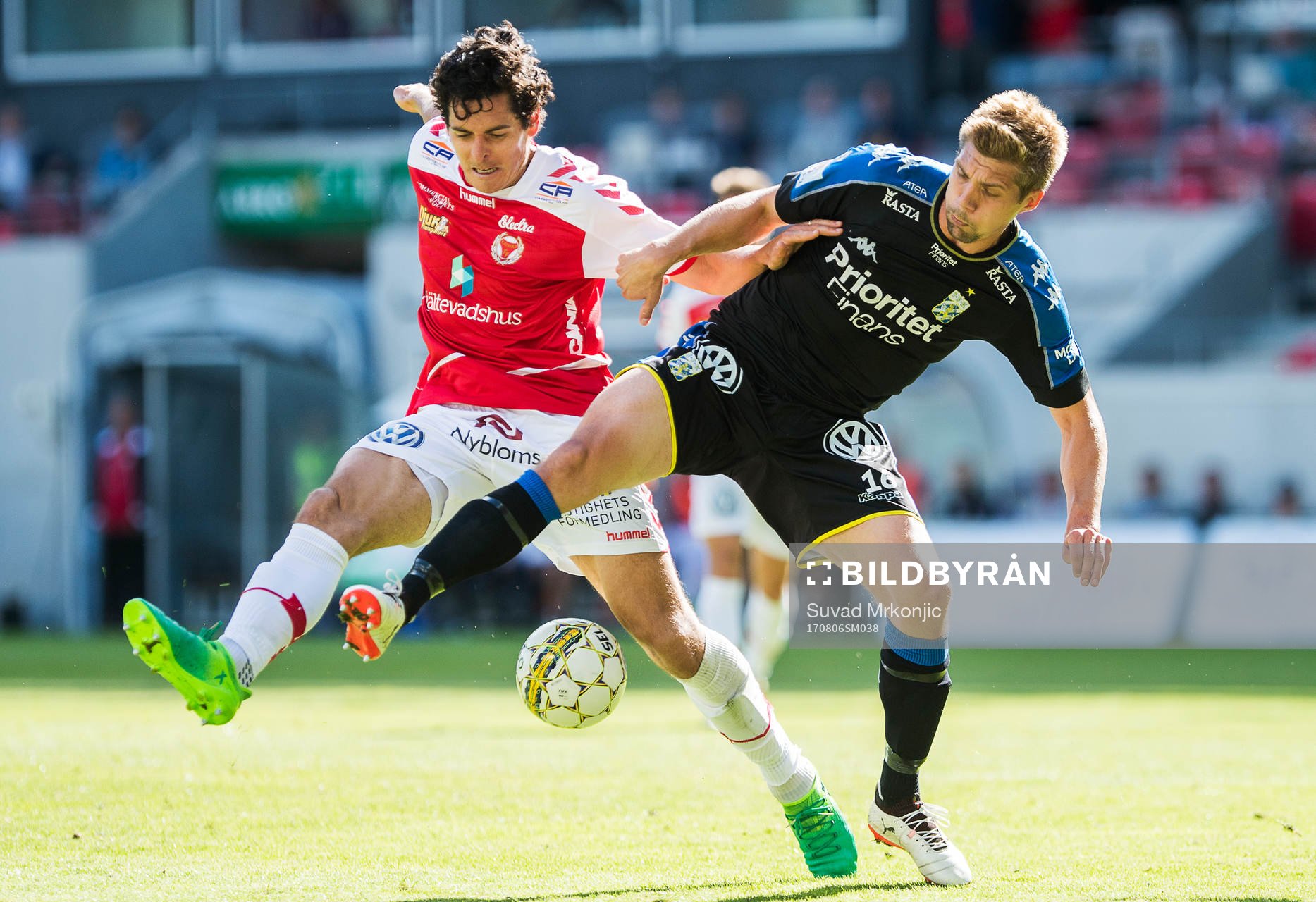 IFK Göteborgs Mikael Boman och Kalmars Marko Biskupovic