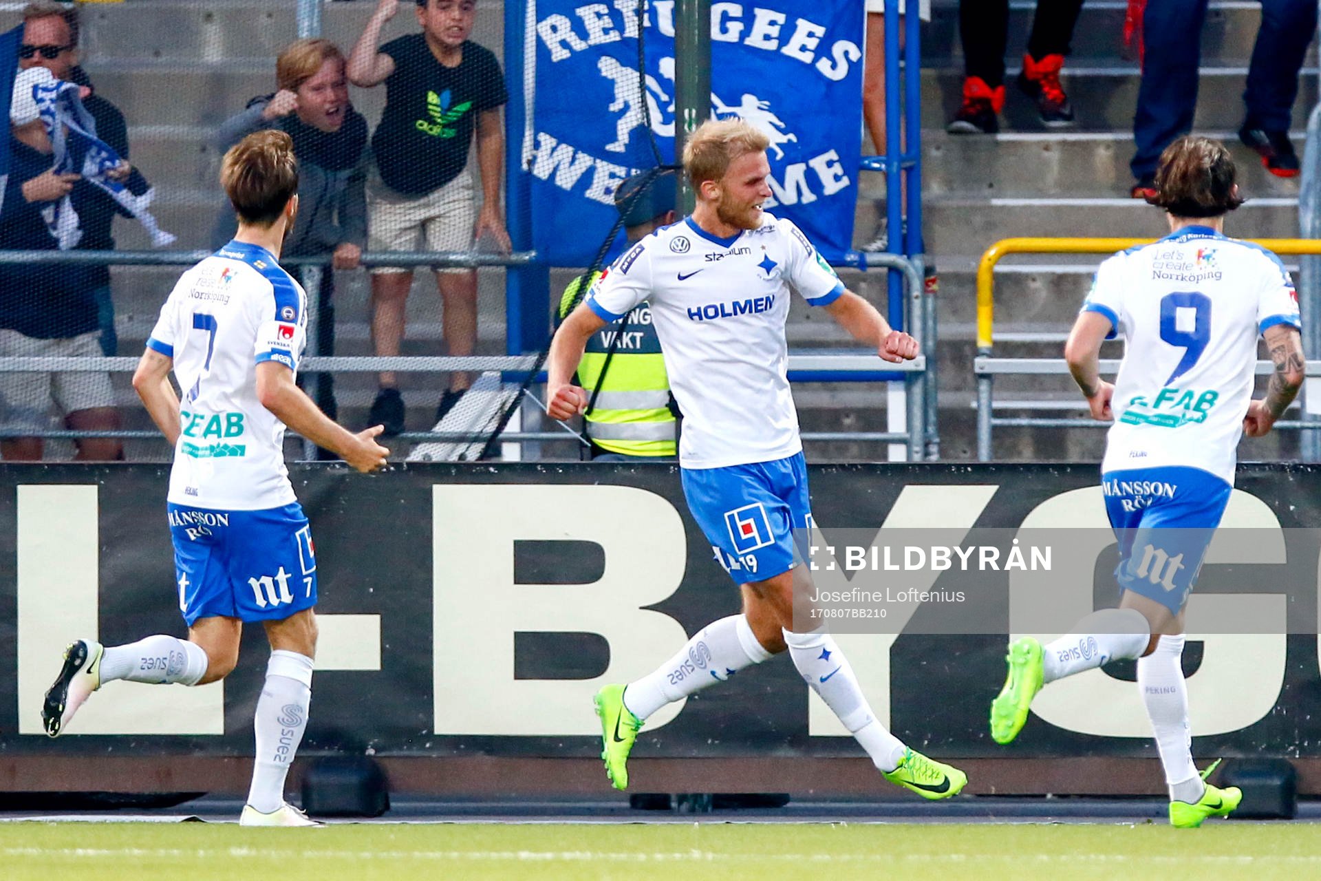Norrköpings Sebastian Andersson jublar