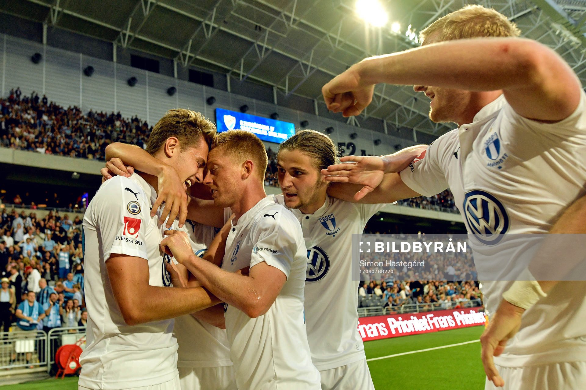 Malmö FFs Mattias Svanberg och Anders Christiansen jublar