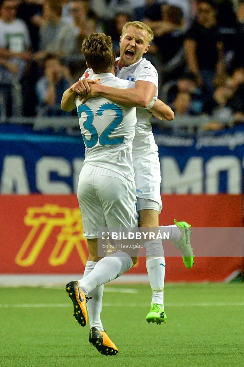 Malmö FFs Mattias Svanberg och Lasse Nielsen jublar