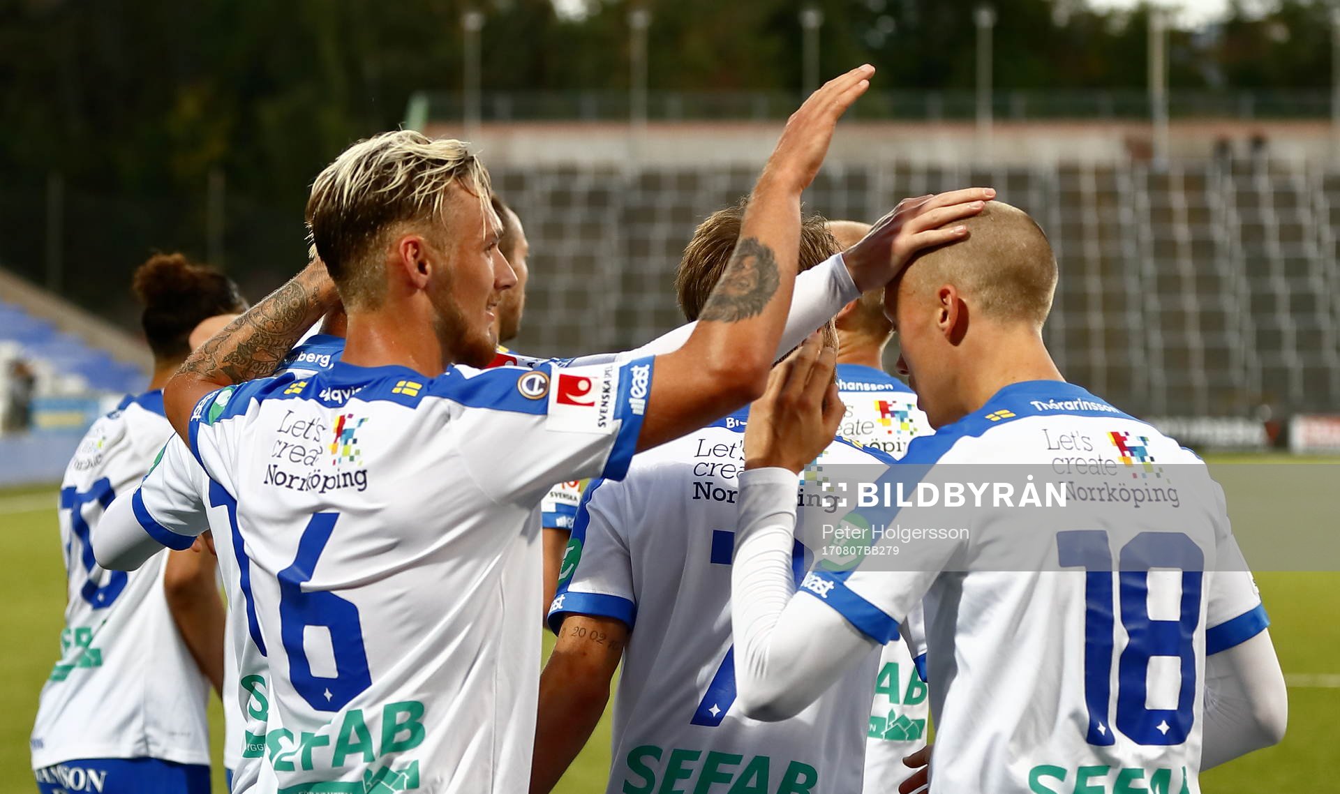 Norrköpings spelare jublar