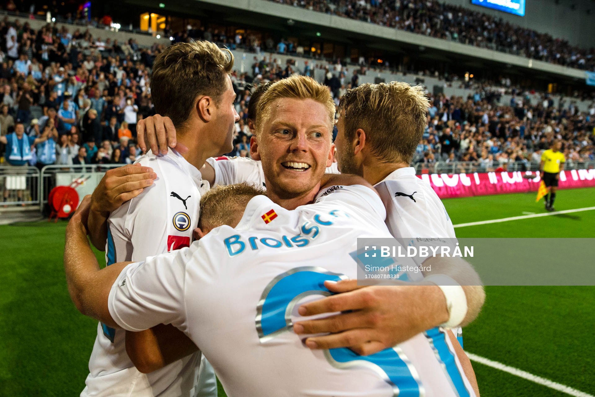 Malmö FFs Anders Christiansen jublar med Mattias Svanberg