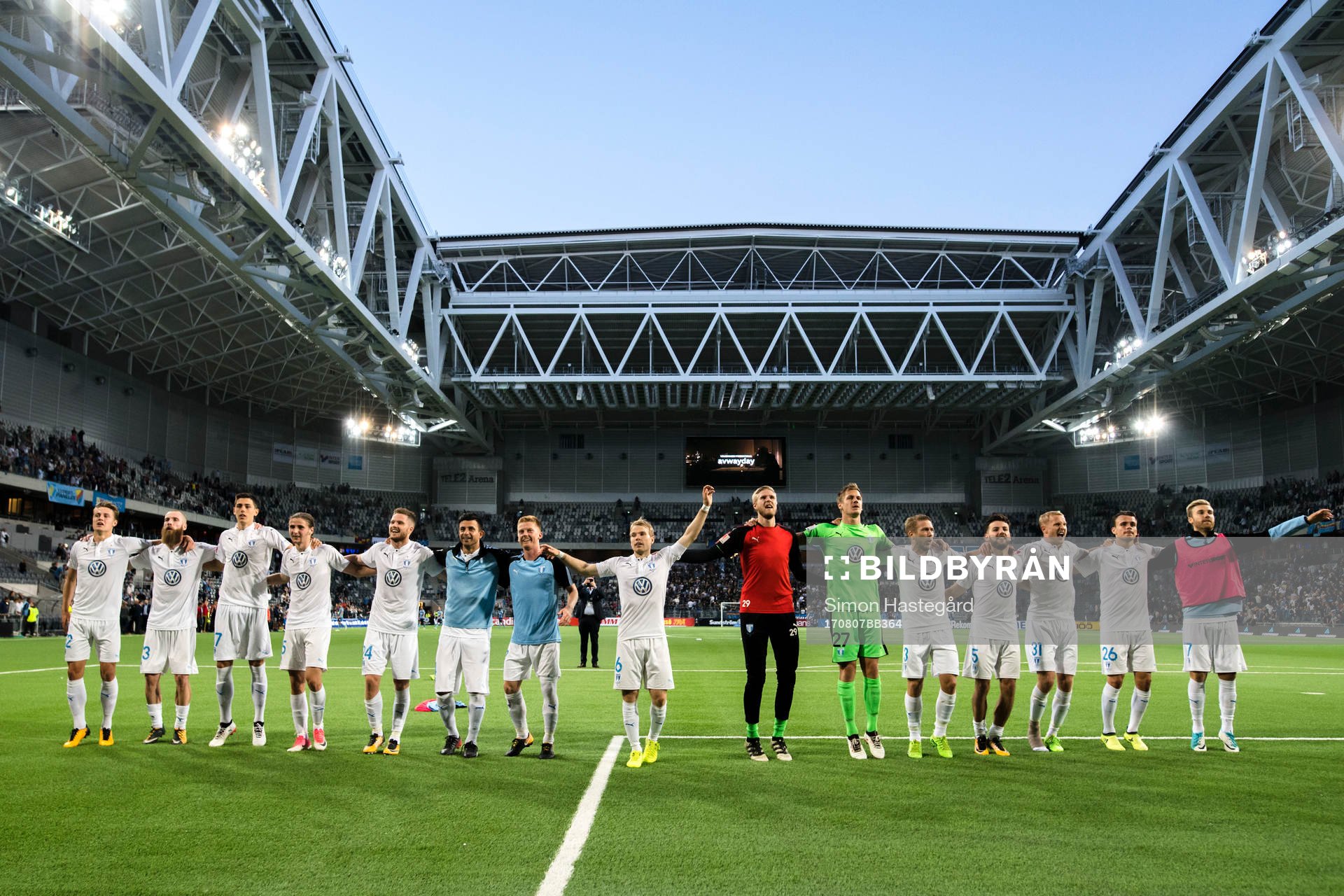 Malmö FFs spelare jublar efter fotbollsmatchen i Allsvenskan mellan Djurgården och Malmö FF den 7 augusti 2017 i Stockholm.