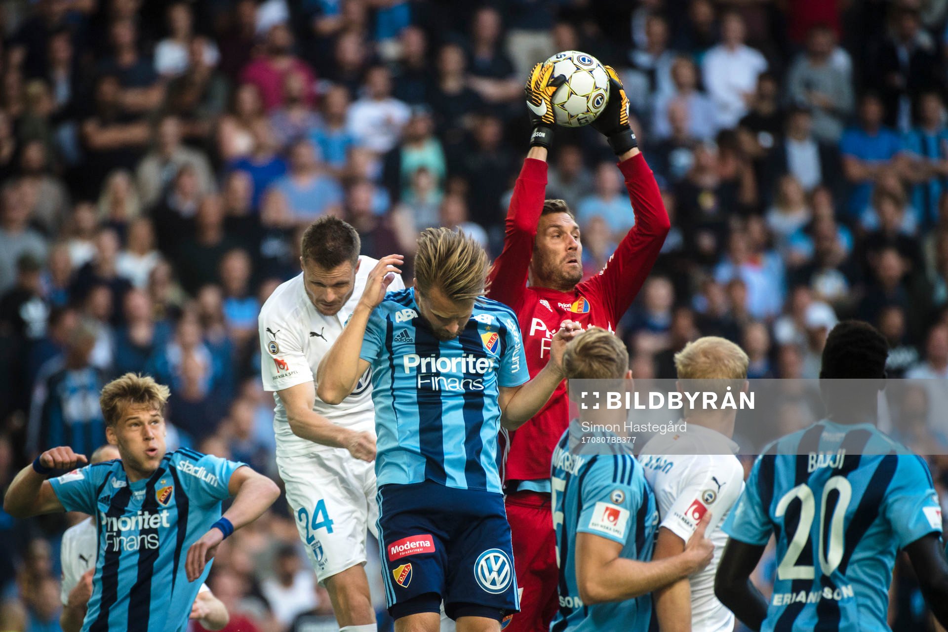 Djurgårdens målvakt Andreas Isaksson och Jacob Une