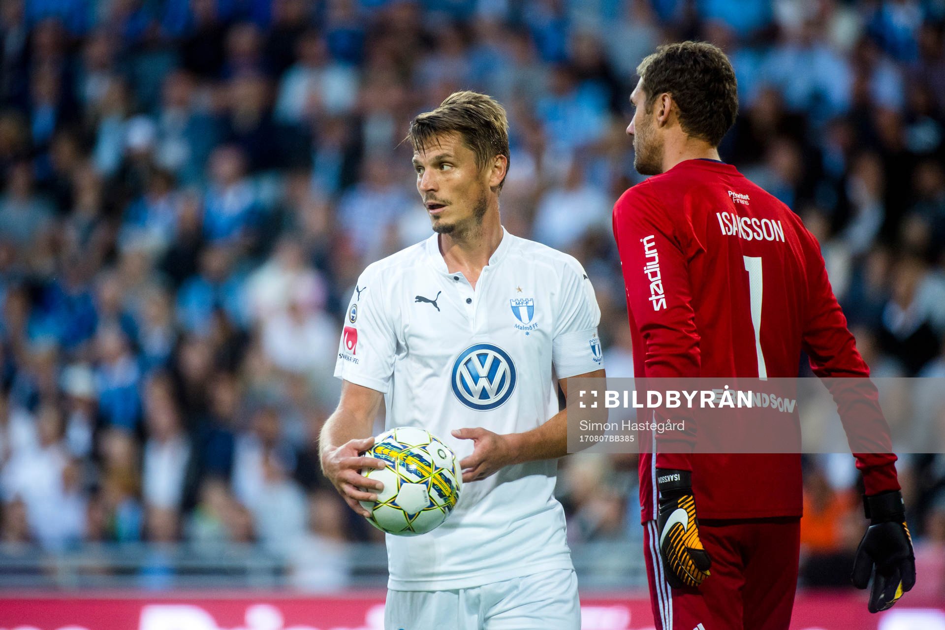 Malmö FFs Markus Rosenberg och Djurgårdens målvakt