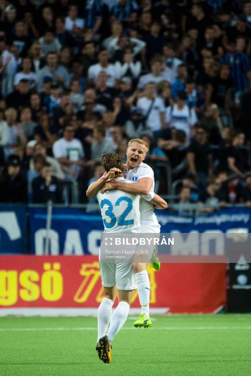 Malmö FFs Franz Brorsson och Mattias Svanberg jublar
