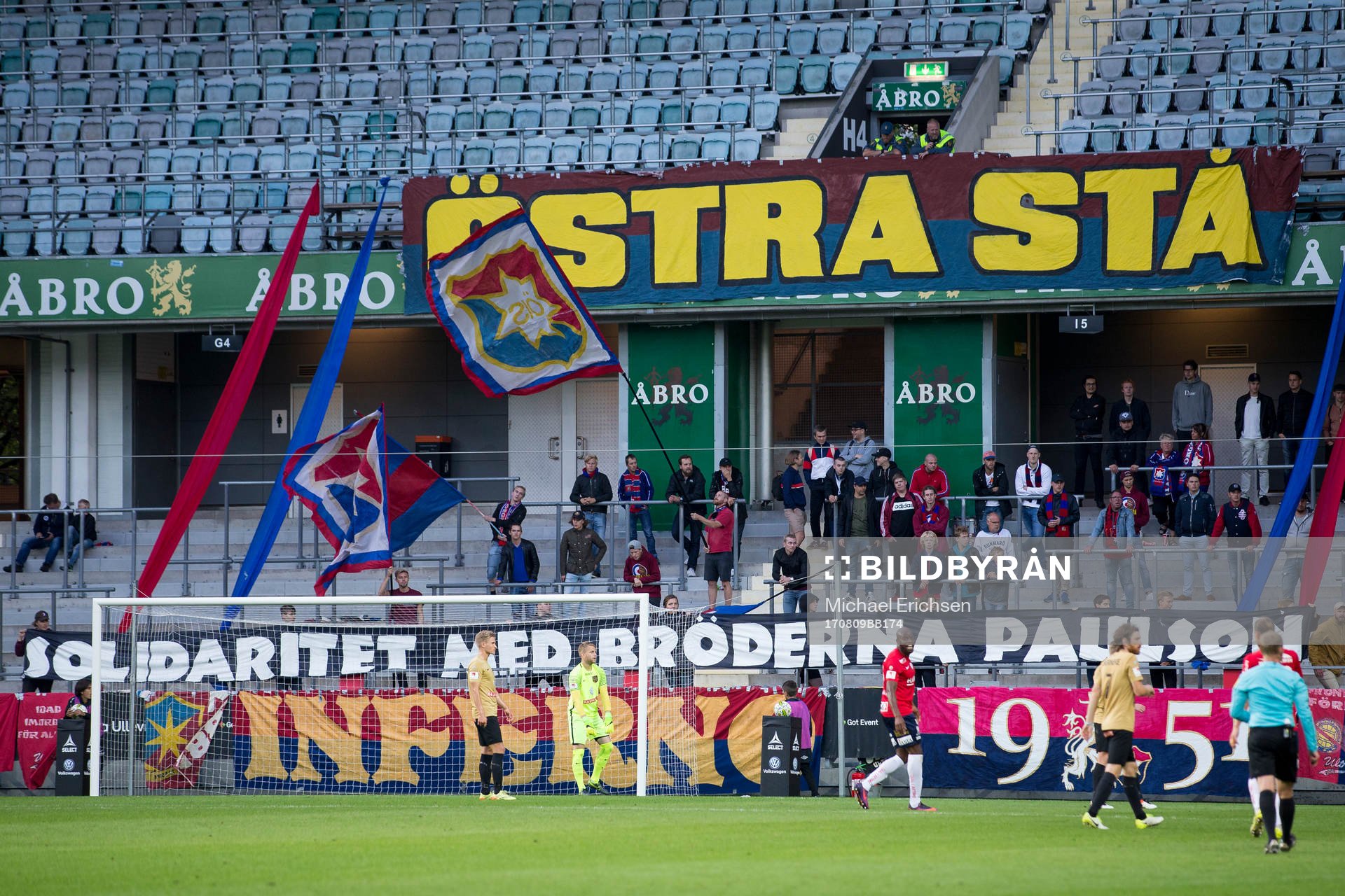 Örgrytes klack med banderoll