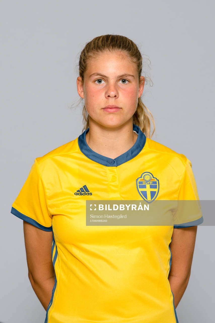 Agnes Nilsson i F15/02-landslaget