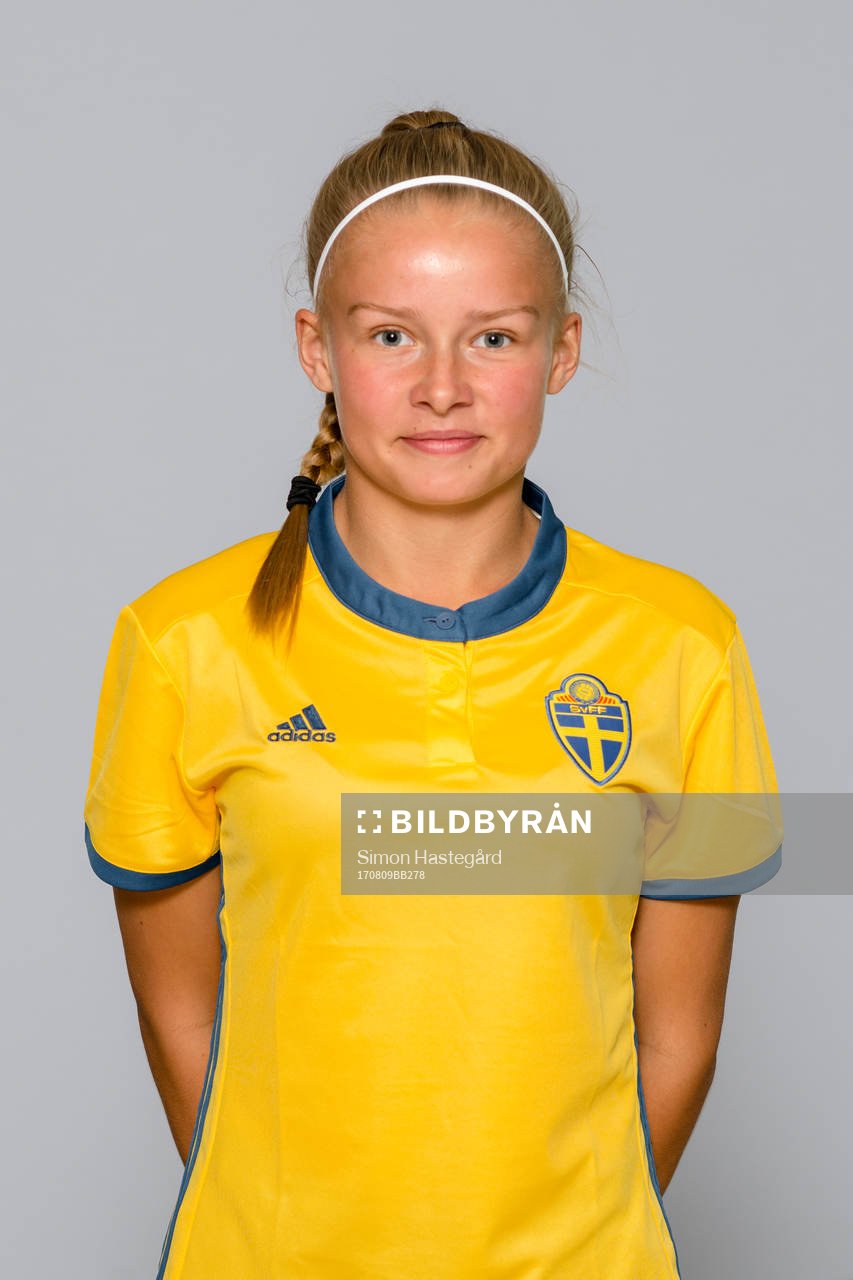Olivia Rundberg i F15/02-landslaget