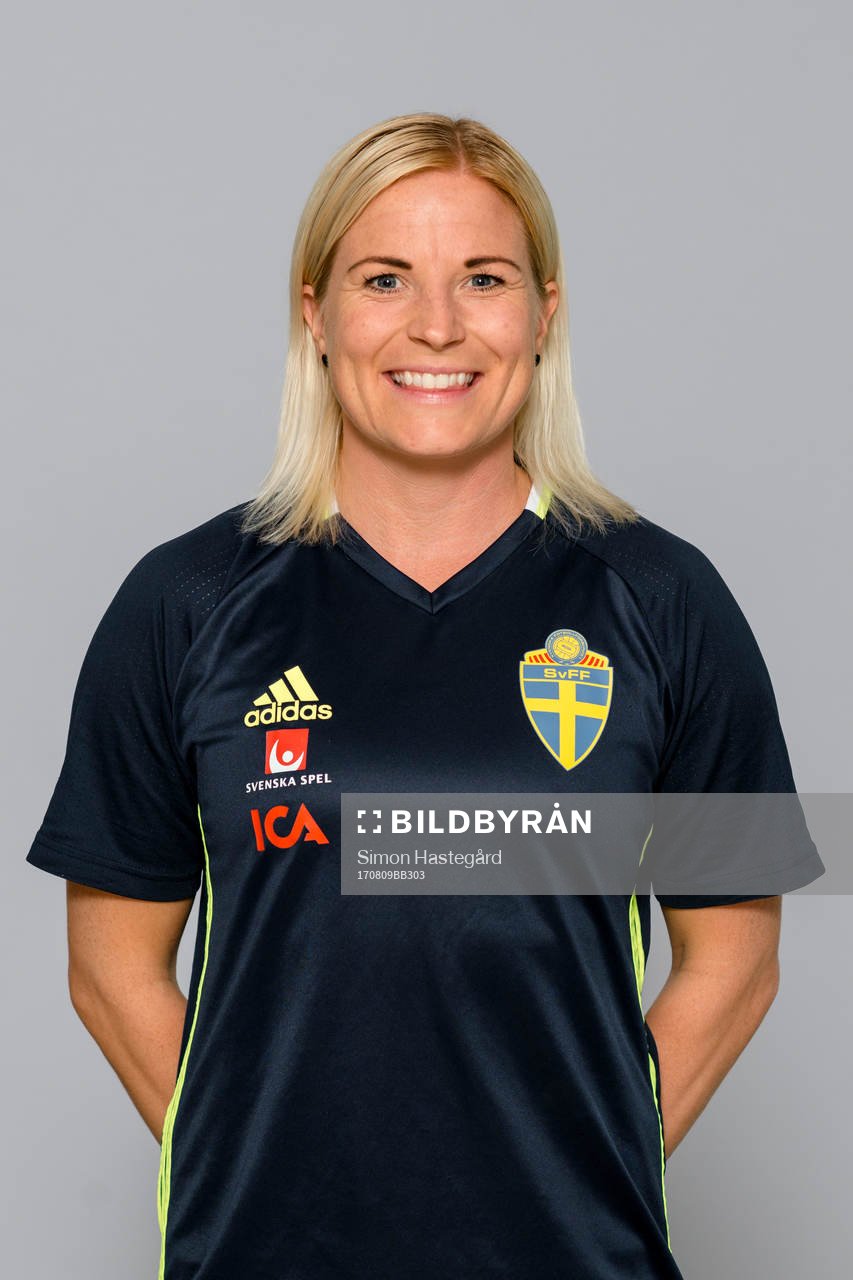 Annica Svensson Fysioterapeut  i F15/02-landslaget poserar för porträtt den 9 augusti 2017 i Stockholm.