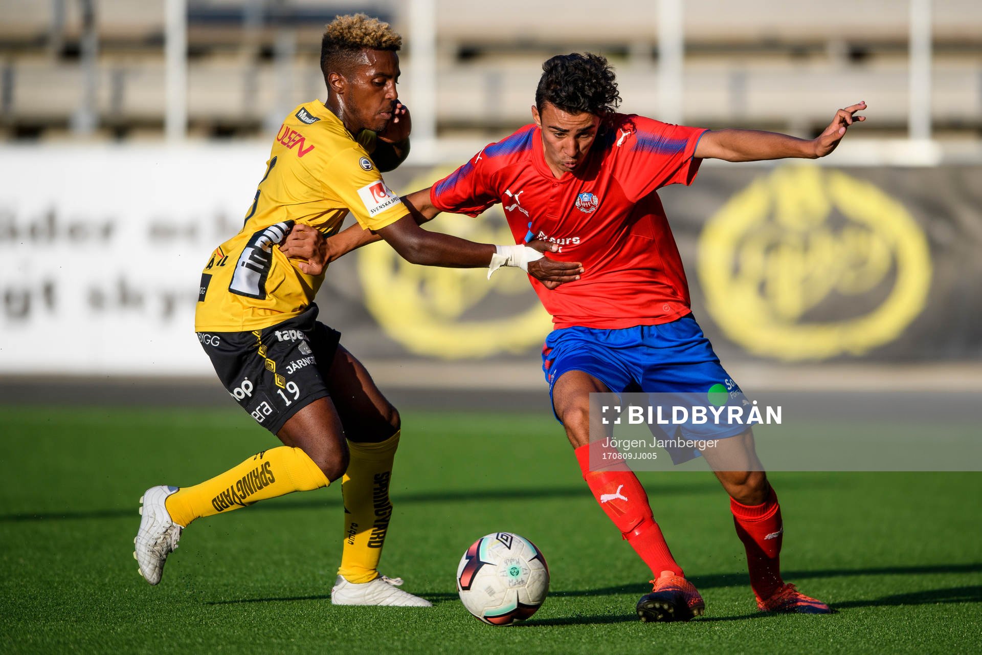 Helsingborgs Adham El Youssef och Elfsborgs Nattnael Zerai