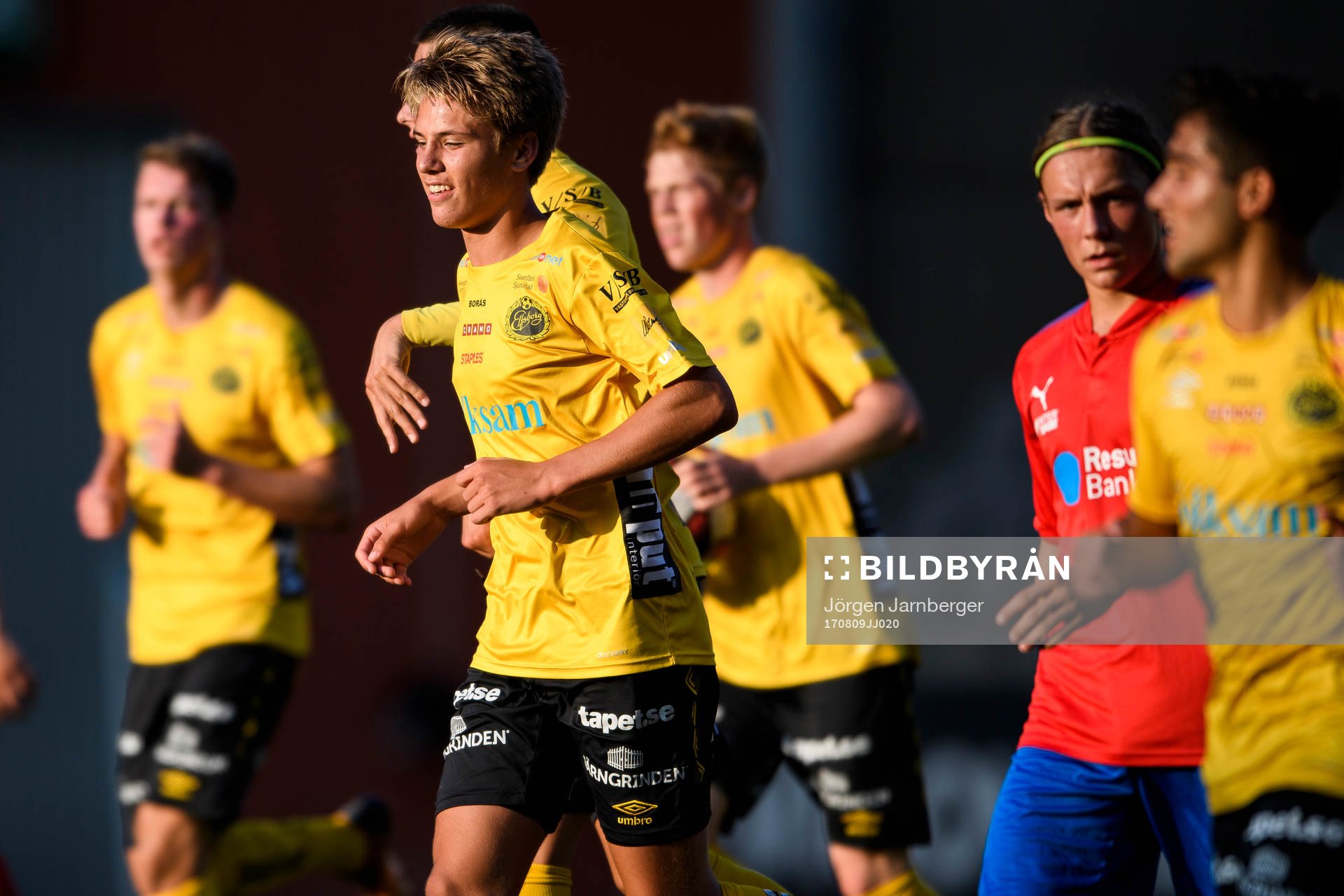 Elfsborgs Oliver Zandén jublar efter mål under fotbollsmatchen i U17 Allsvenskan mellan Elfsborg och Helsingborg den 9 augusti 2017 i Borås.