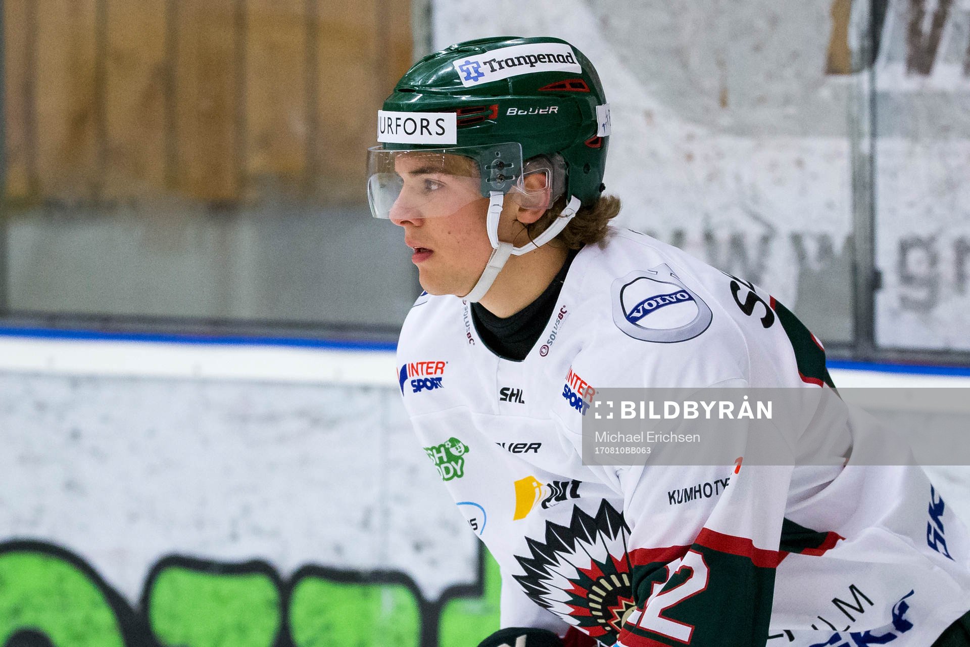 Frölundas Kalle Miketinac på värmningen innan en