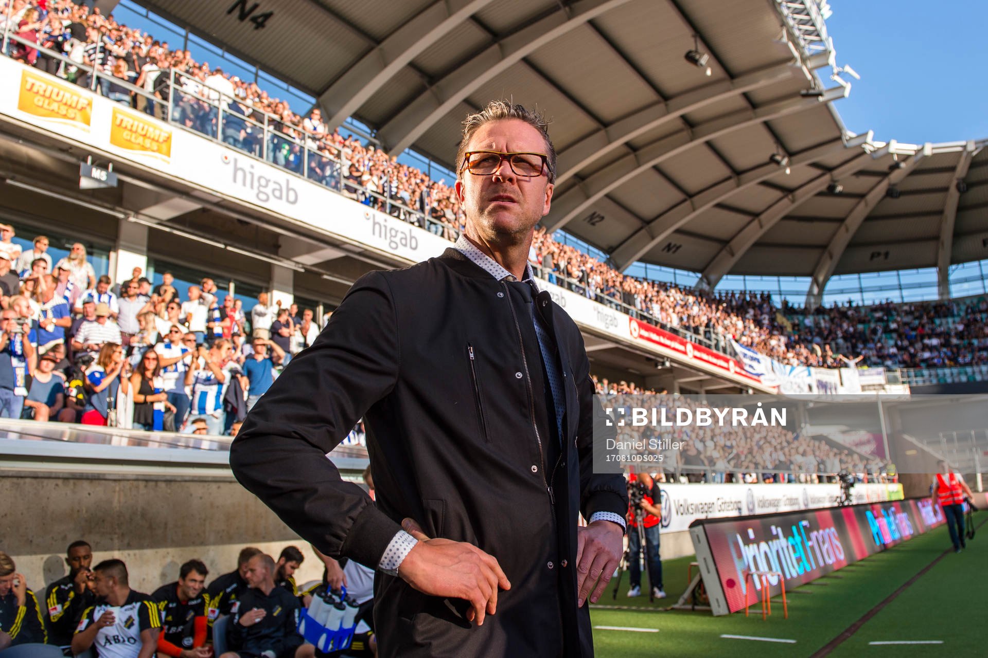 s tränare Rikard Norling före fotbollsmatchen i