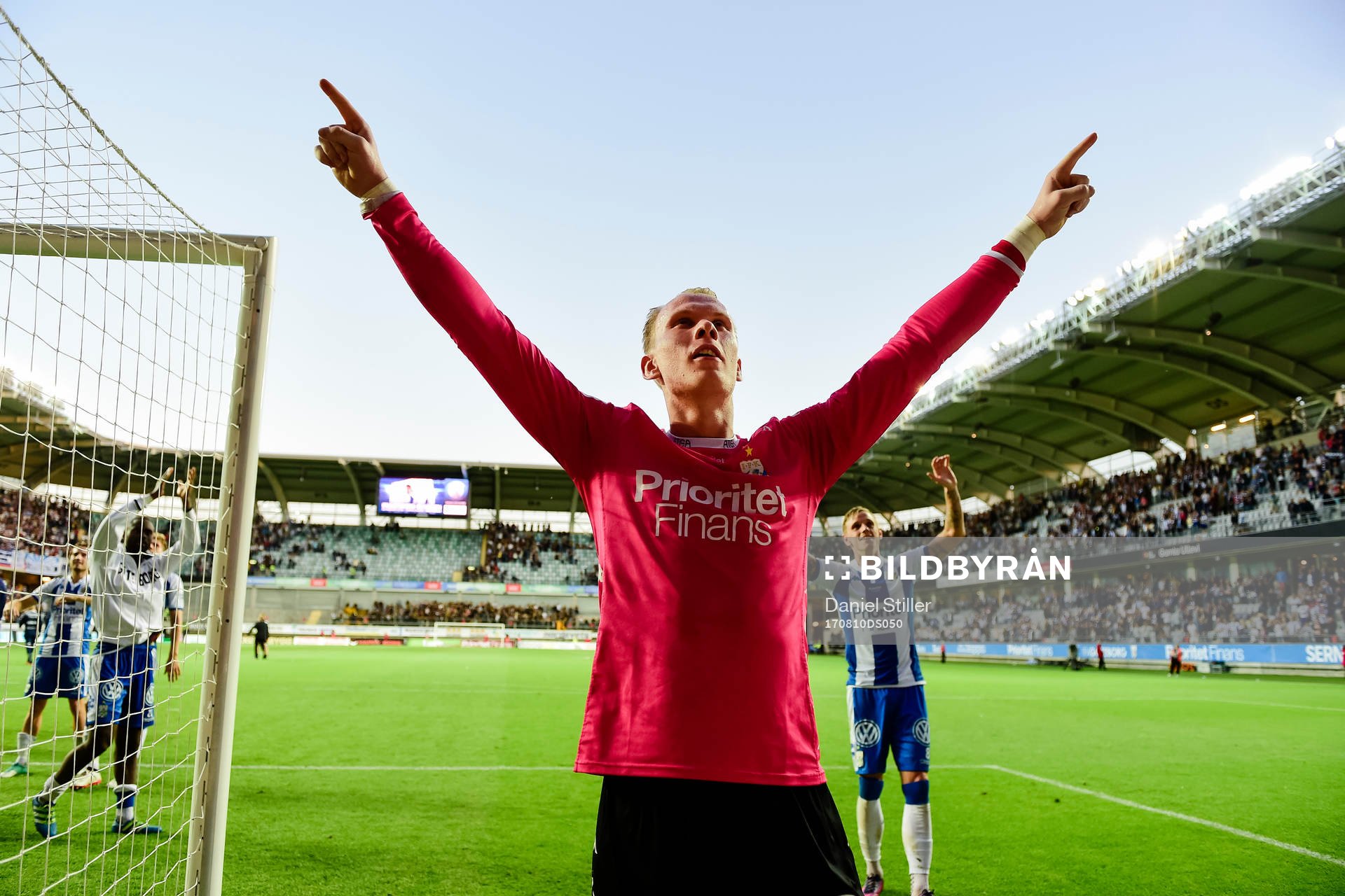 IFK Göteborgs målvakt Pontus Dahlberg jublar
