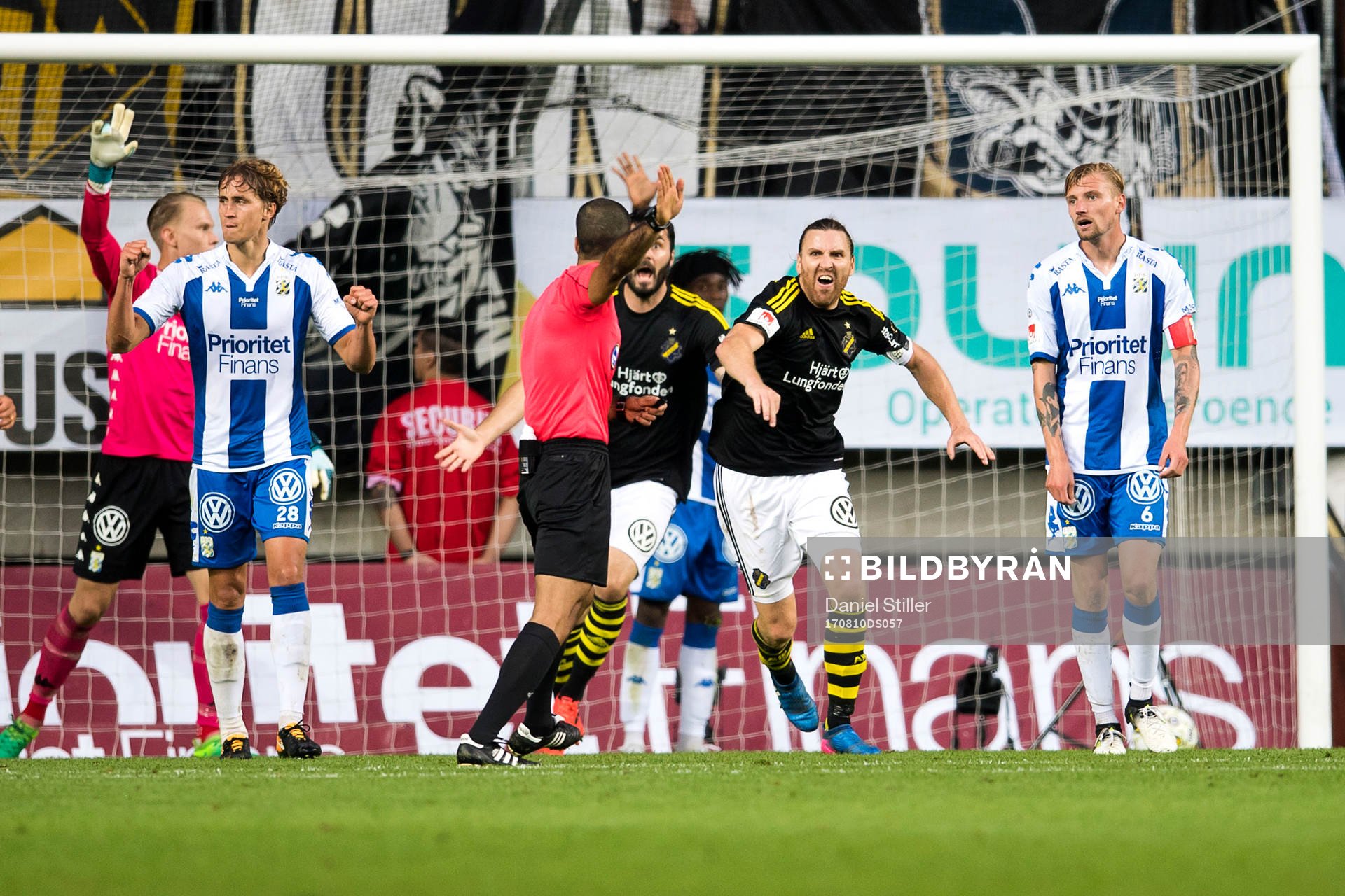 s Nils-Eric Johansson reagerar