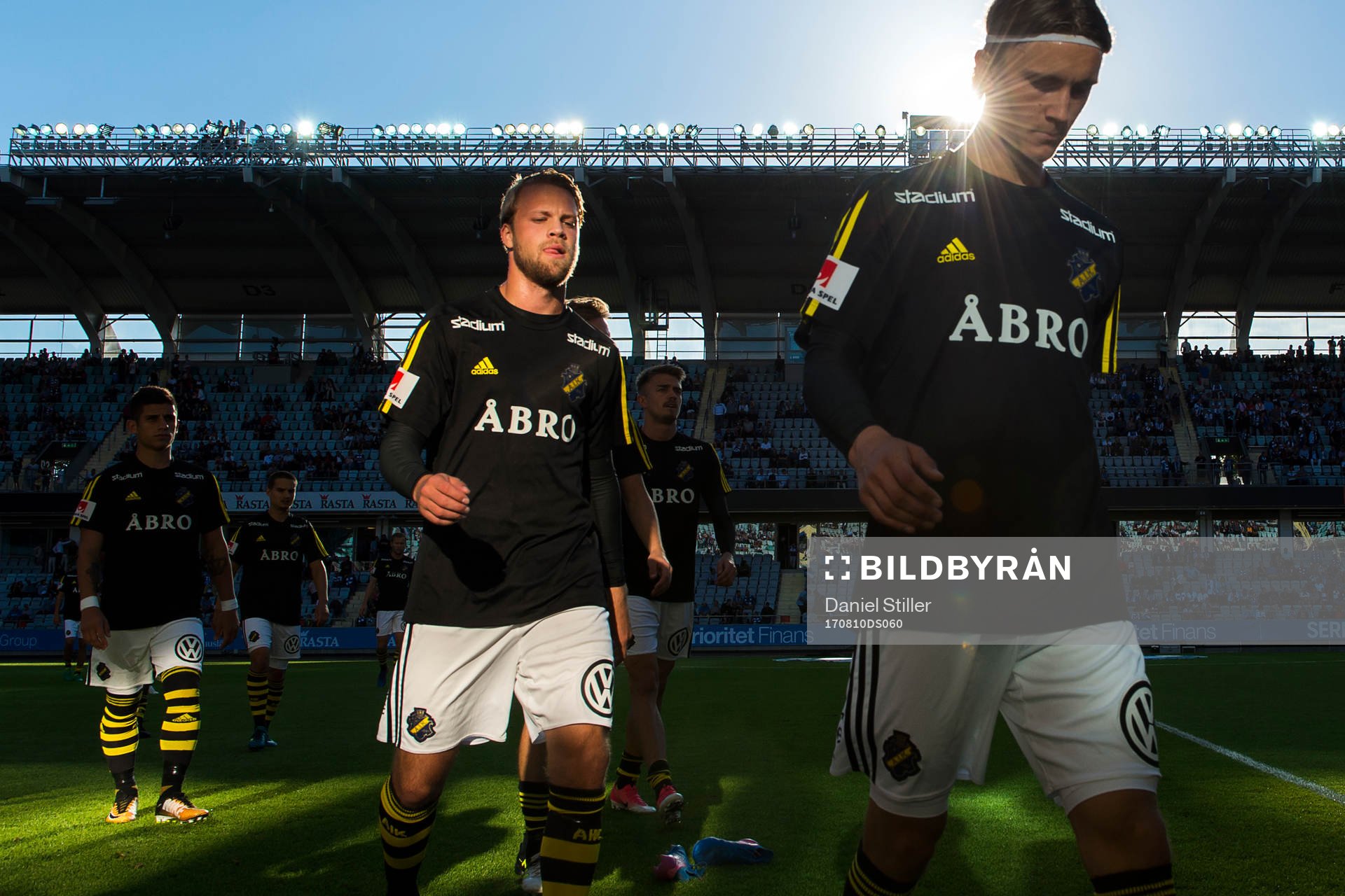 s Daniel Sundgren och Kristoffer Olsson går ut