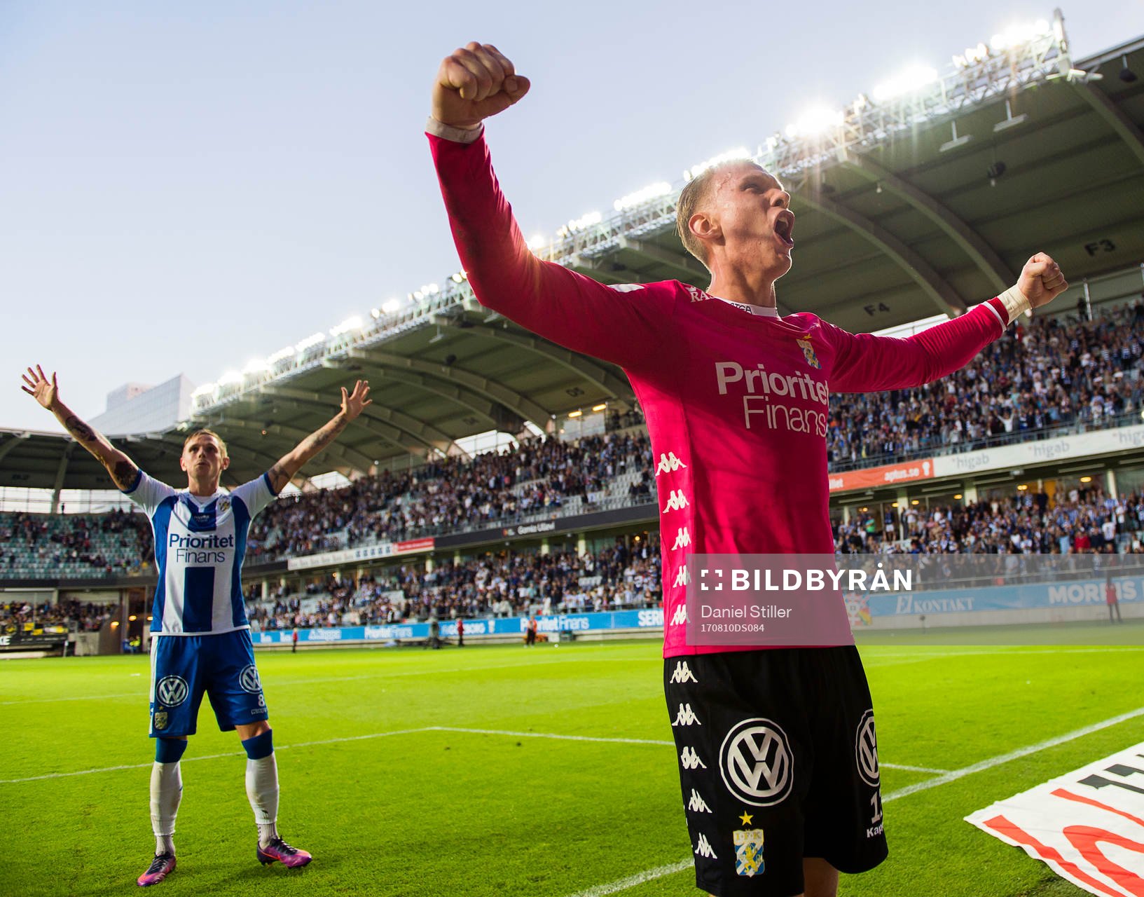 IFK Göteborgs Sören Rieks och målvakt Pontus Dahlberg