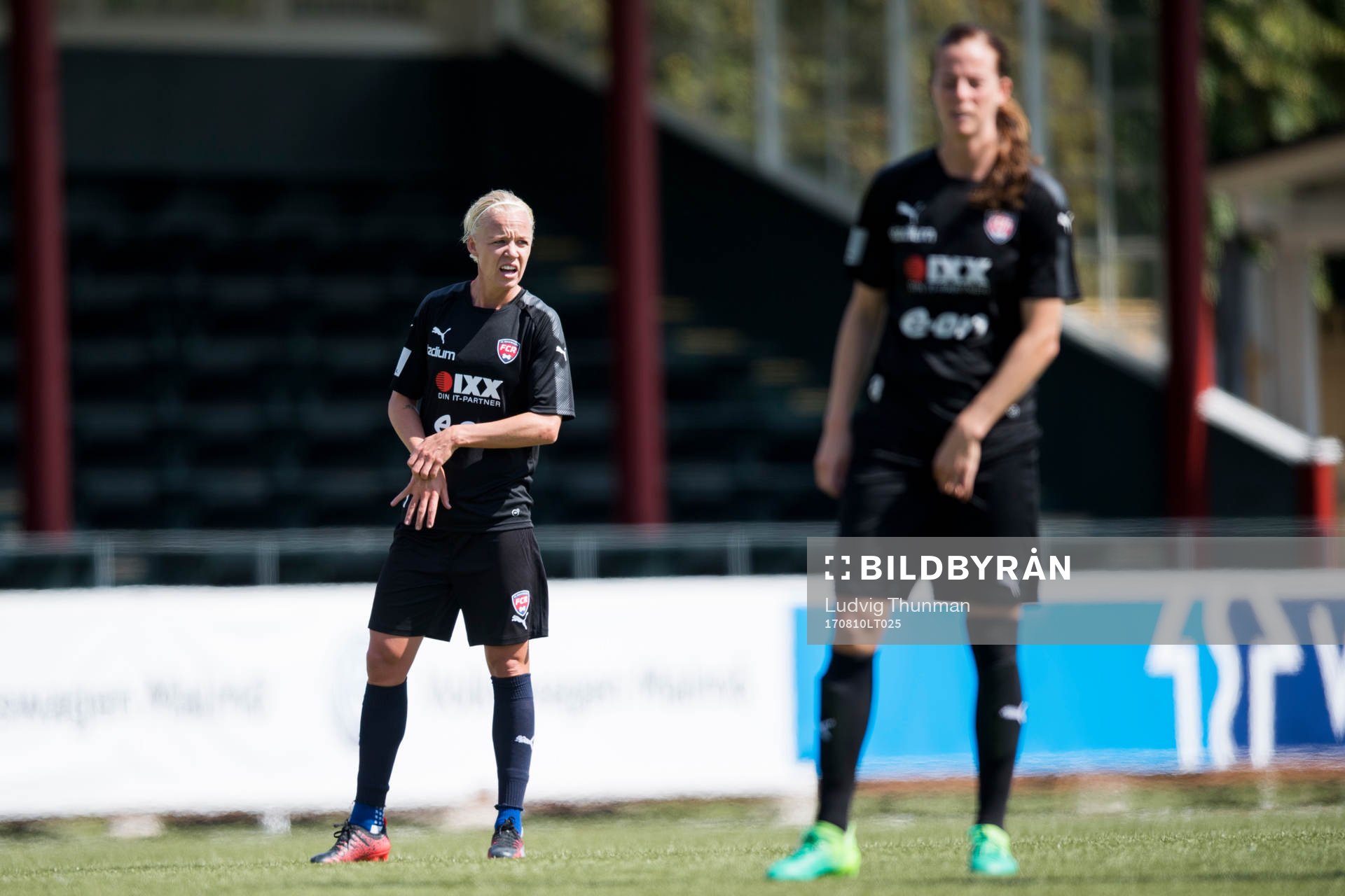 Caroline Seger och Lotta Schelin