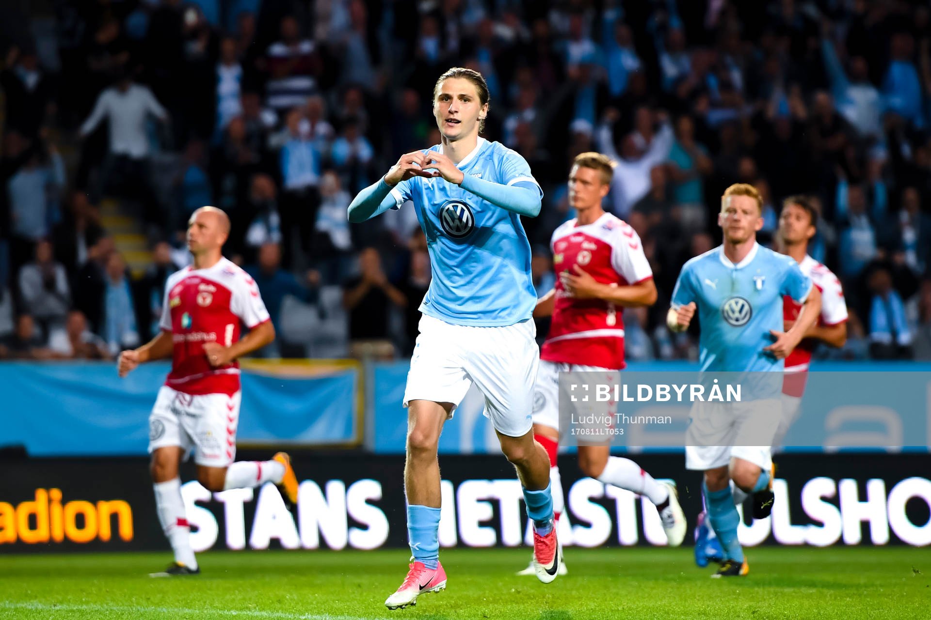 Malmö FFs Pawel Cibicki jublar