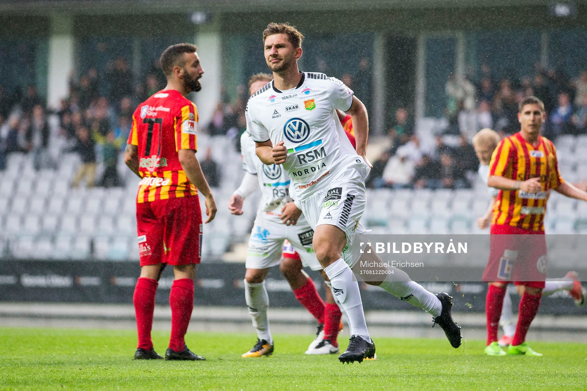 GAIS Alibek Aliev jublar efter 2-0 under fotbollsmatchen i Superettan mellan GAIS och Syrianska den 12 augusti 2017 i Göteborg.